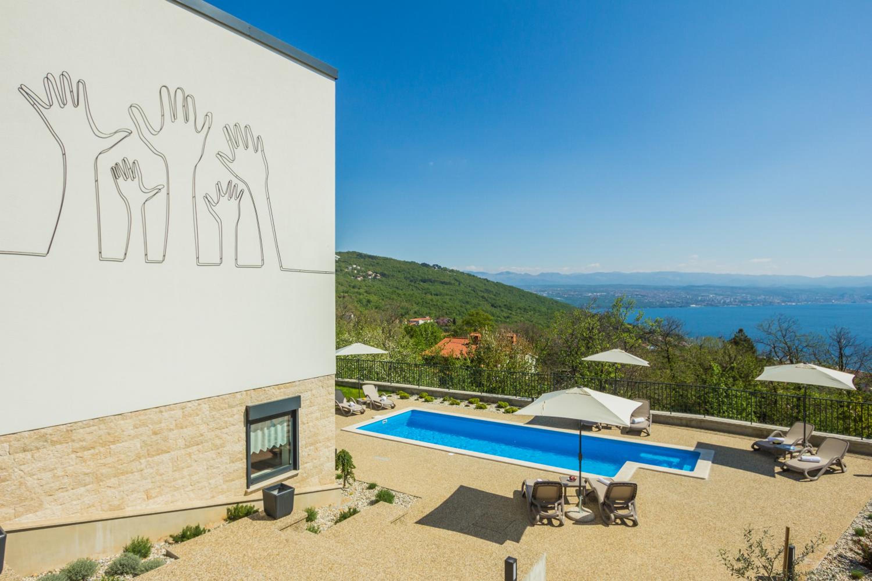 Villa Manus - Boutique Apartments view 2