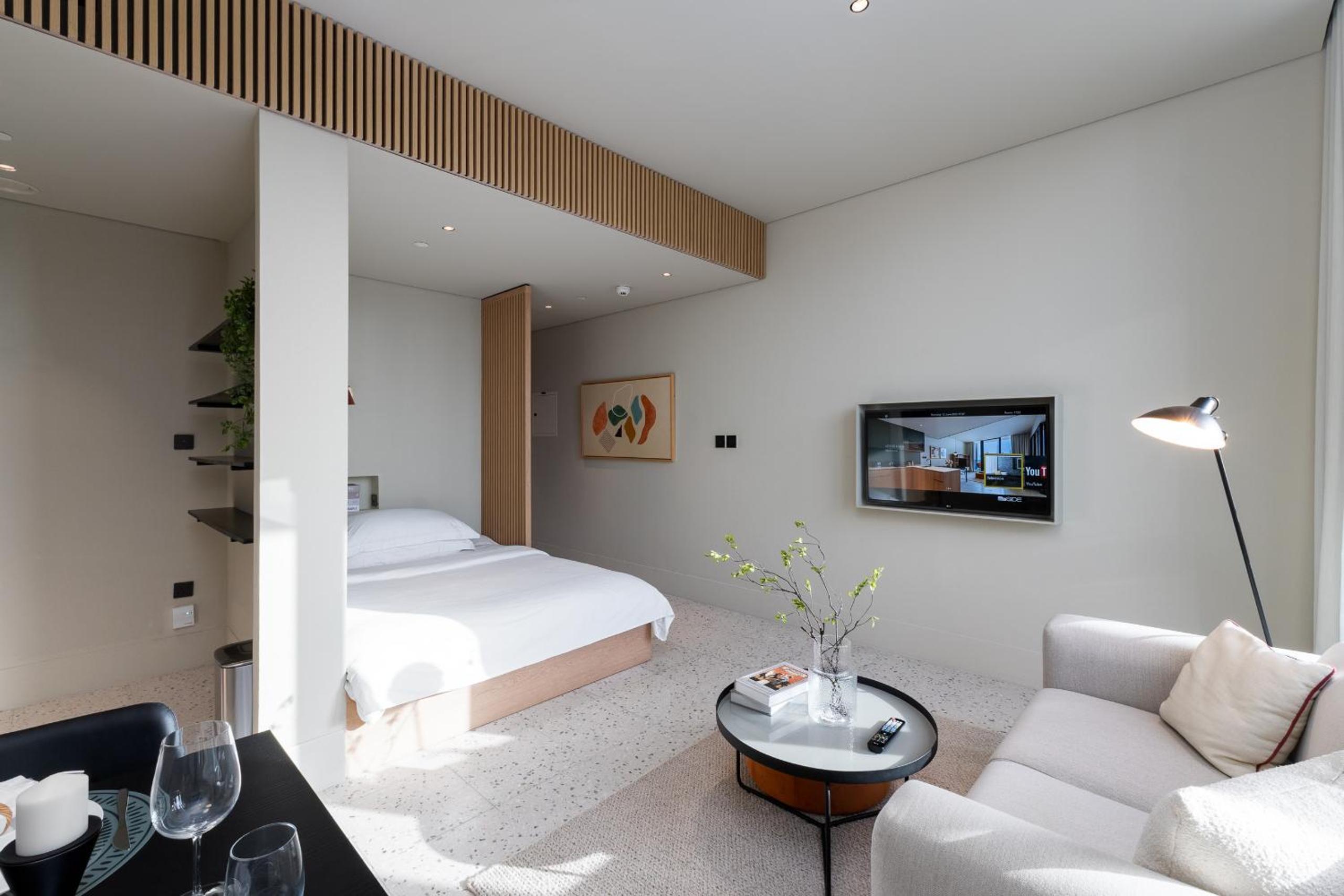 Upside Living, Burj Khalifa View, Business Bay - Mint Stay