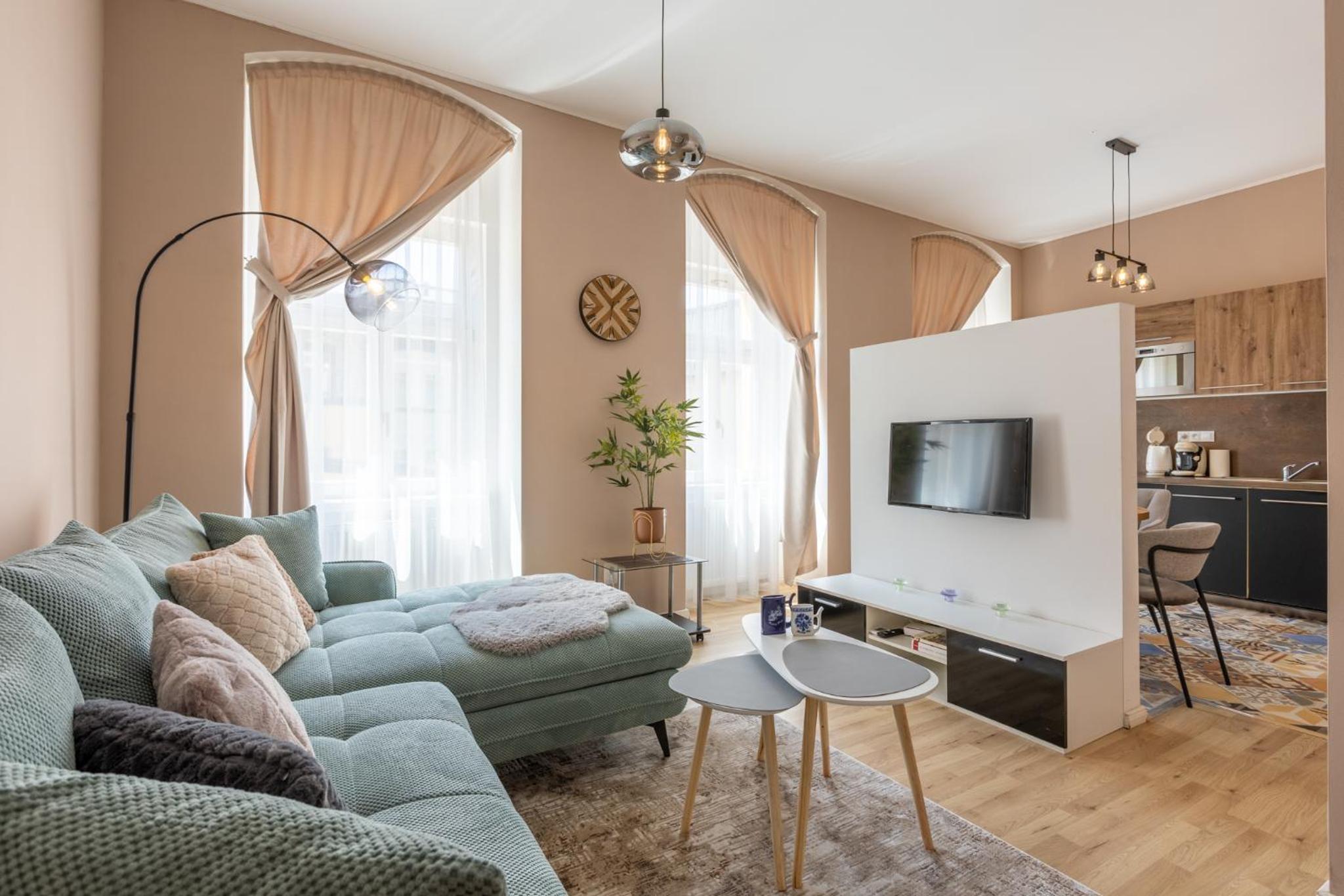 Apartment Near Colonnade
