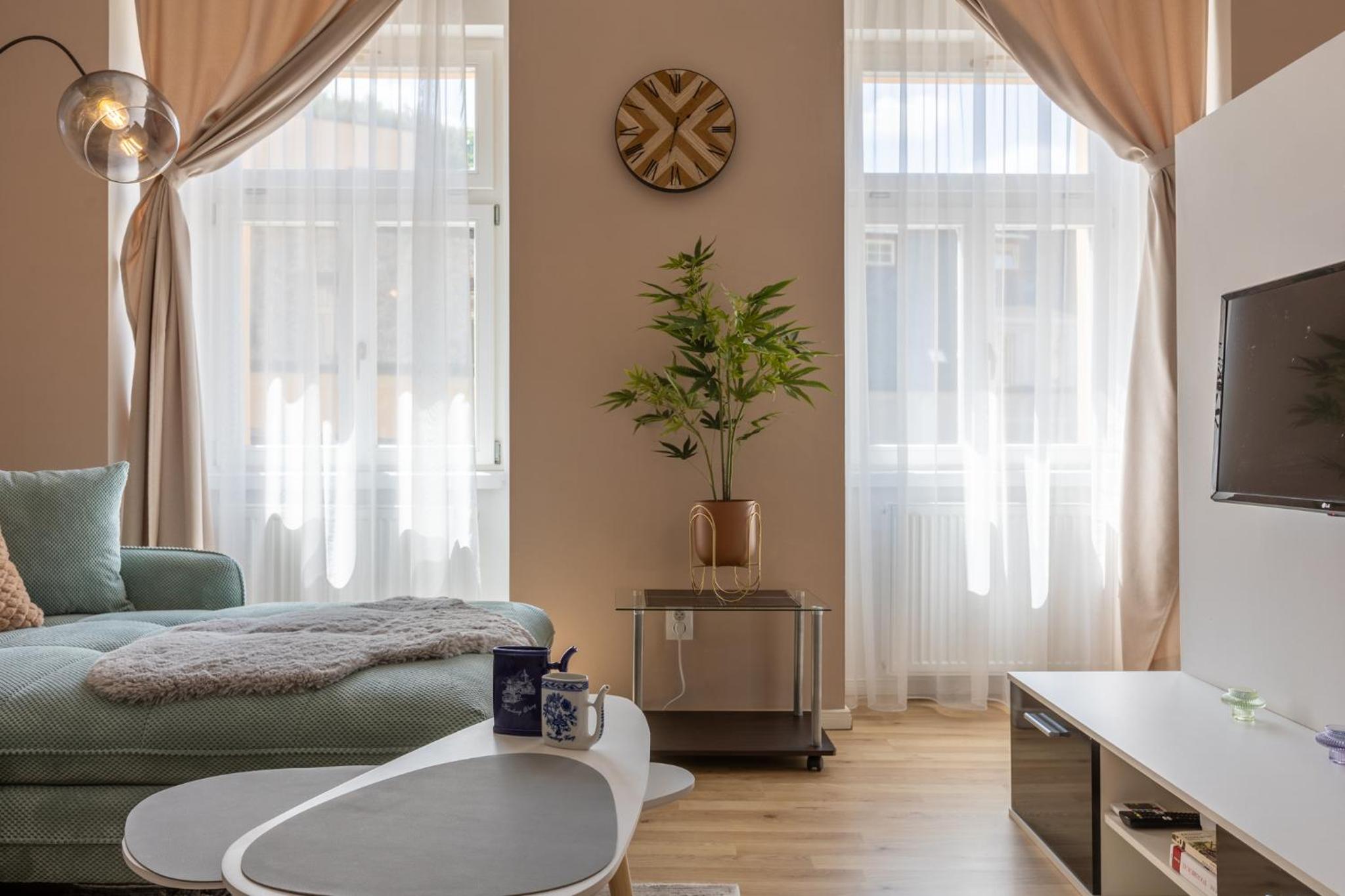 Apartment Near Colonnade
