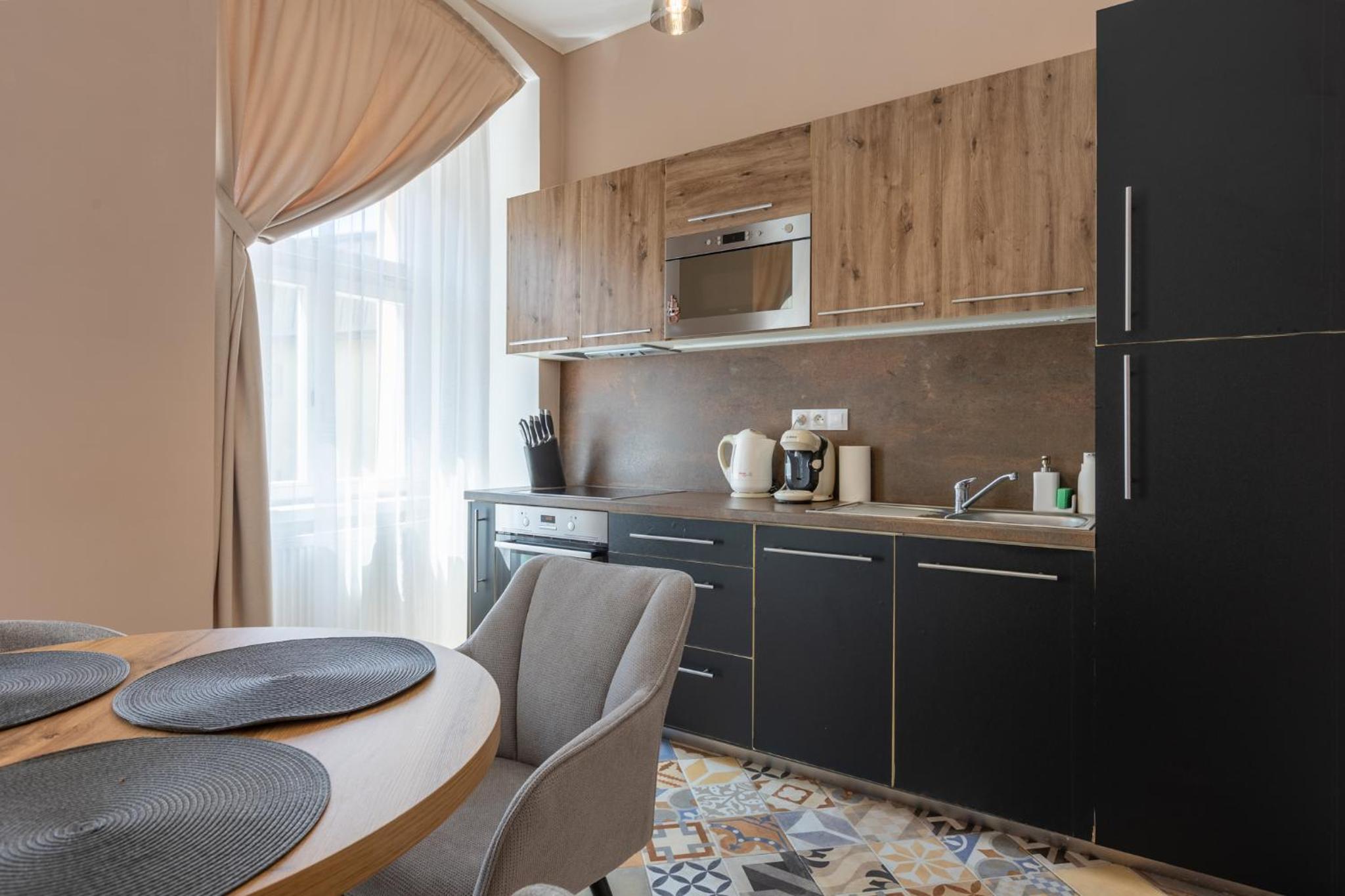 Apartment Near Colonnade