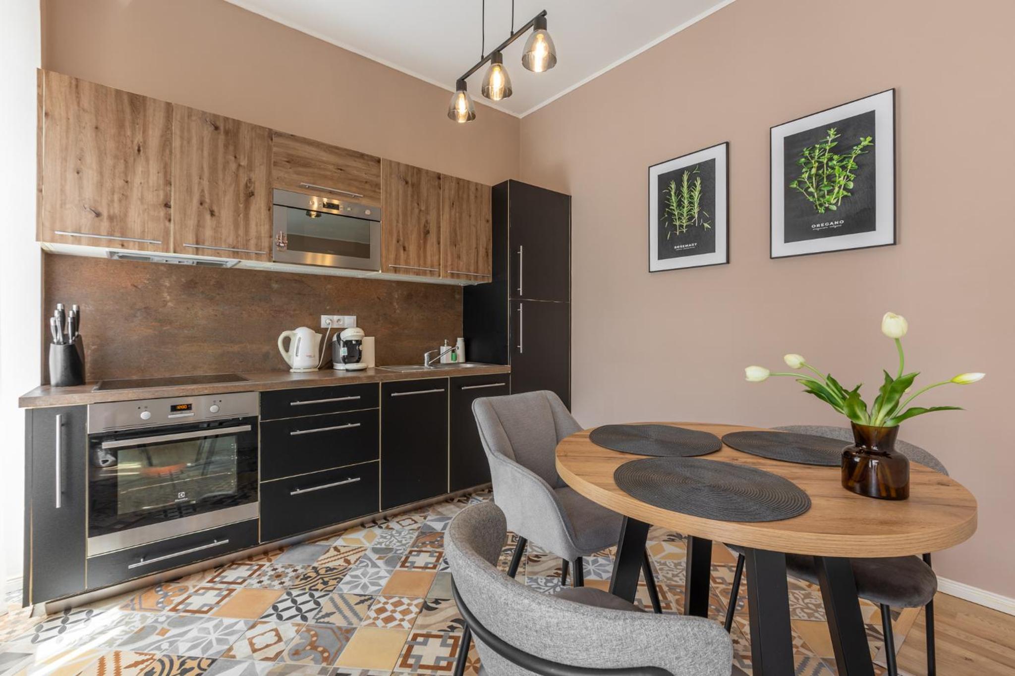 Apartment Near Colonnade