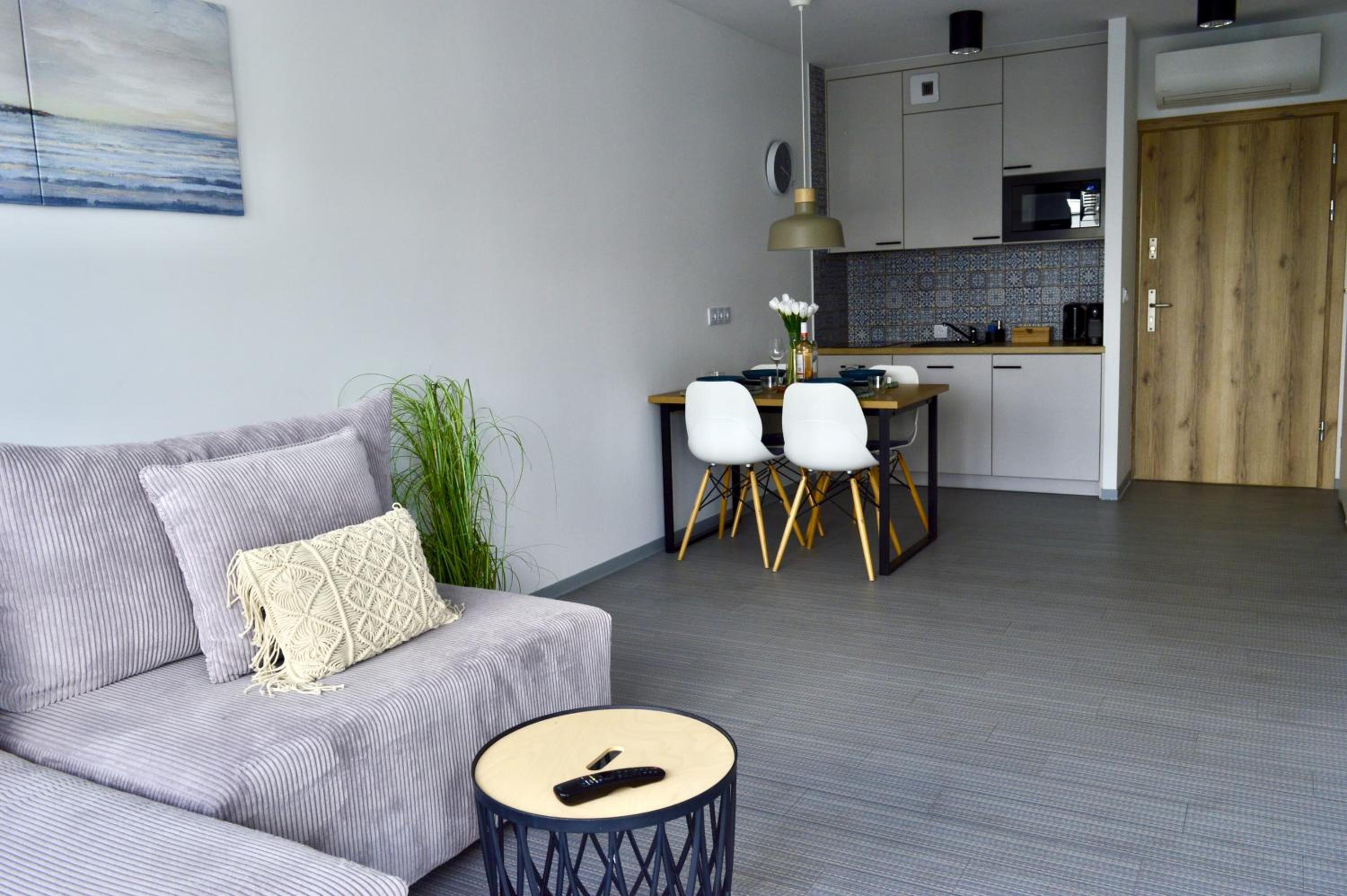 BESKID APARTMENTS nowoczesne, stylowe apartamenty z parkingiem by ReApartments