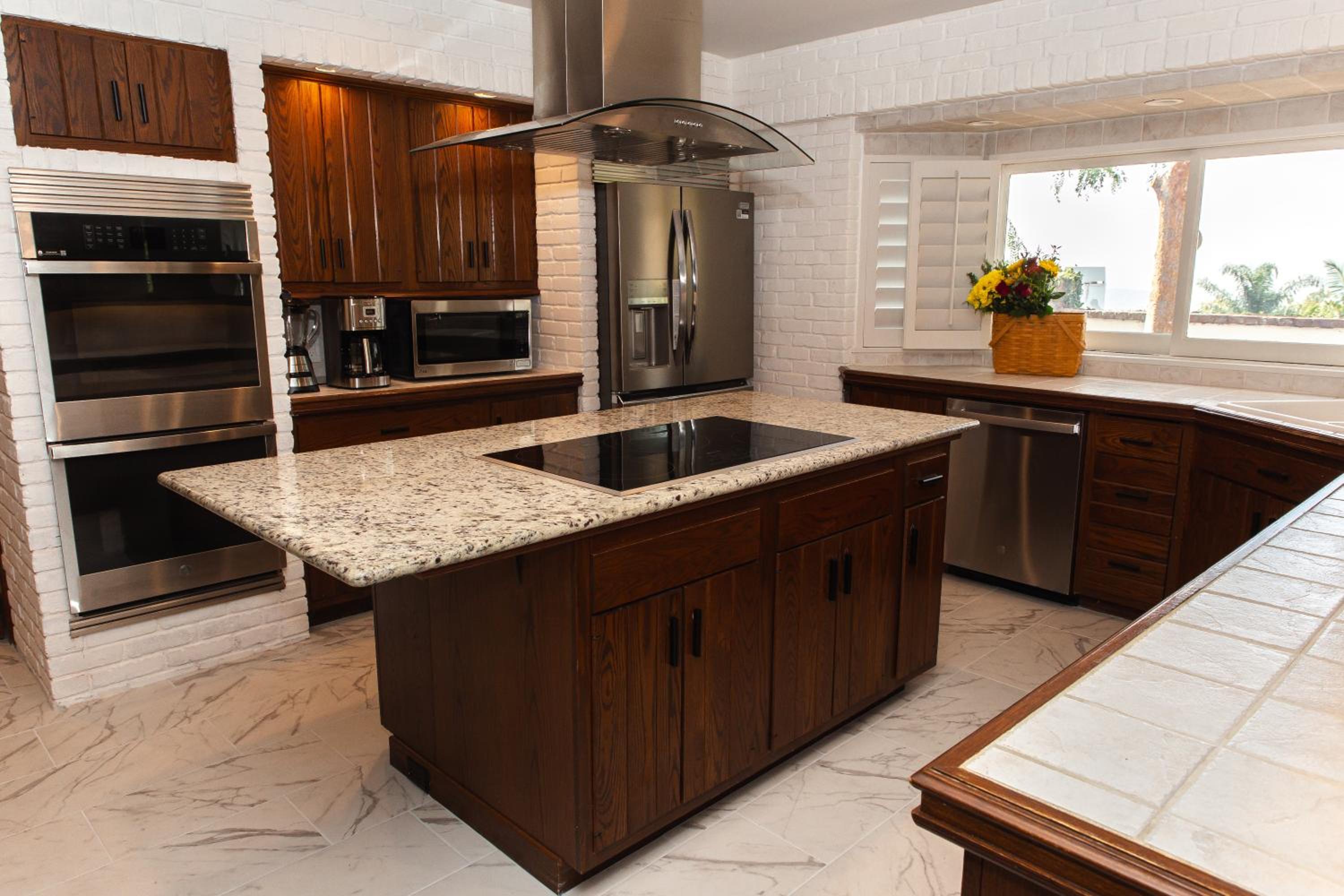Bella Villa near Beverly Hills Amazing City view and hot tub