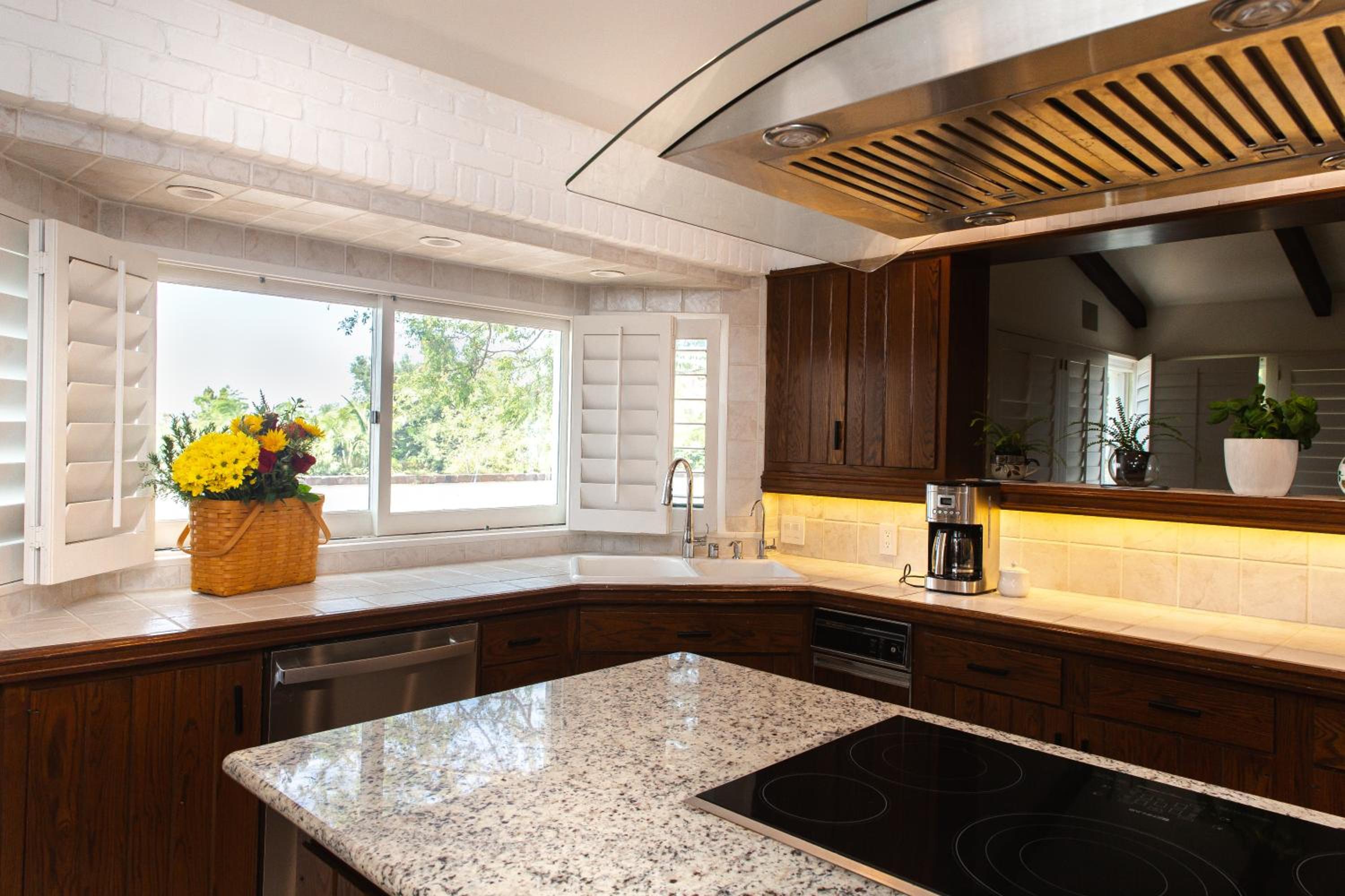 Bella Villa near Beverly Hills Amazing City view and hot tub