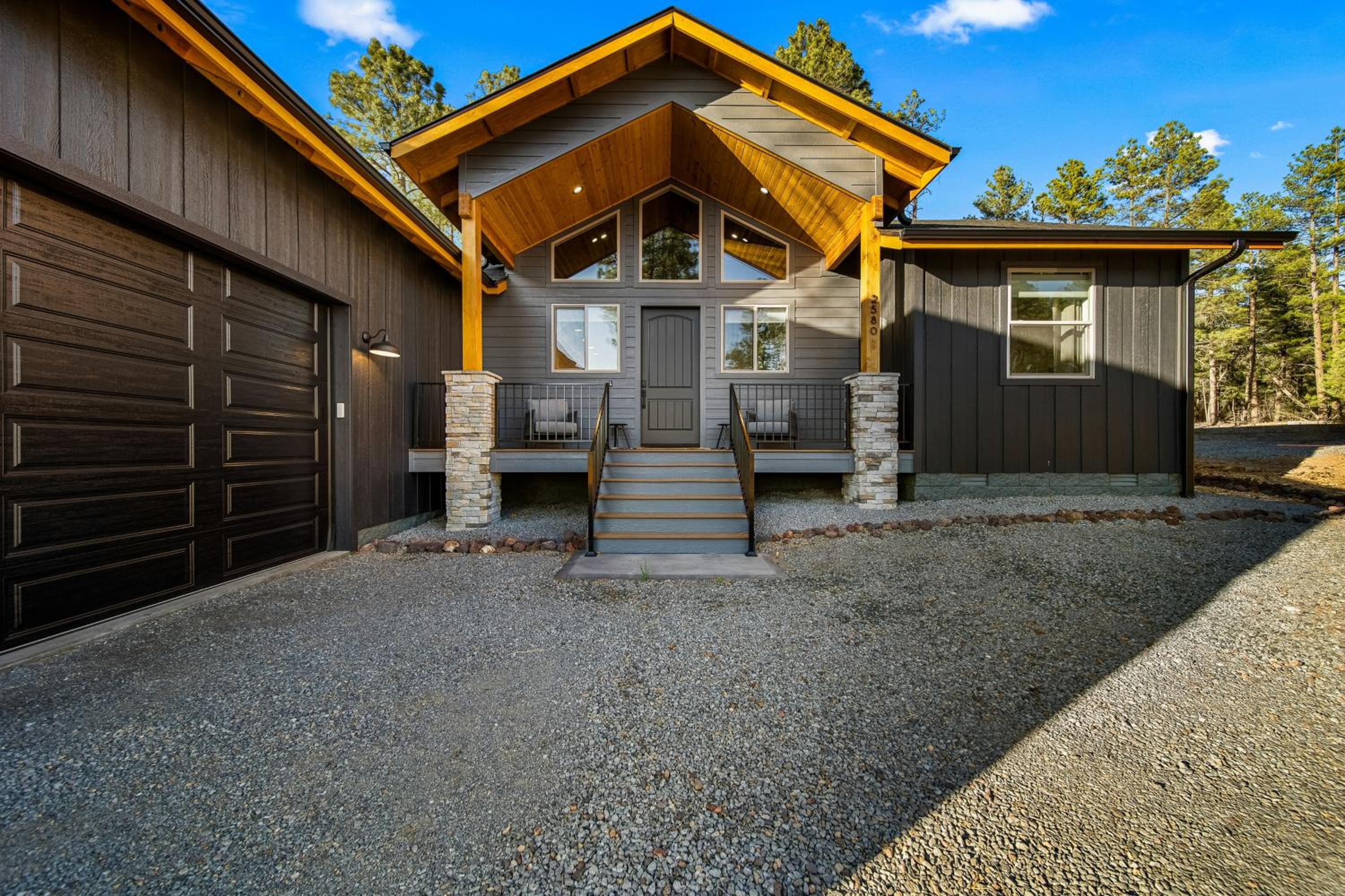 Lake-View Gem with Outdoor Entertainment in Show Low