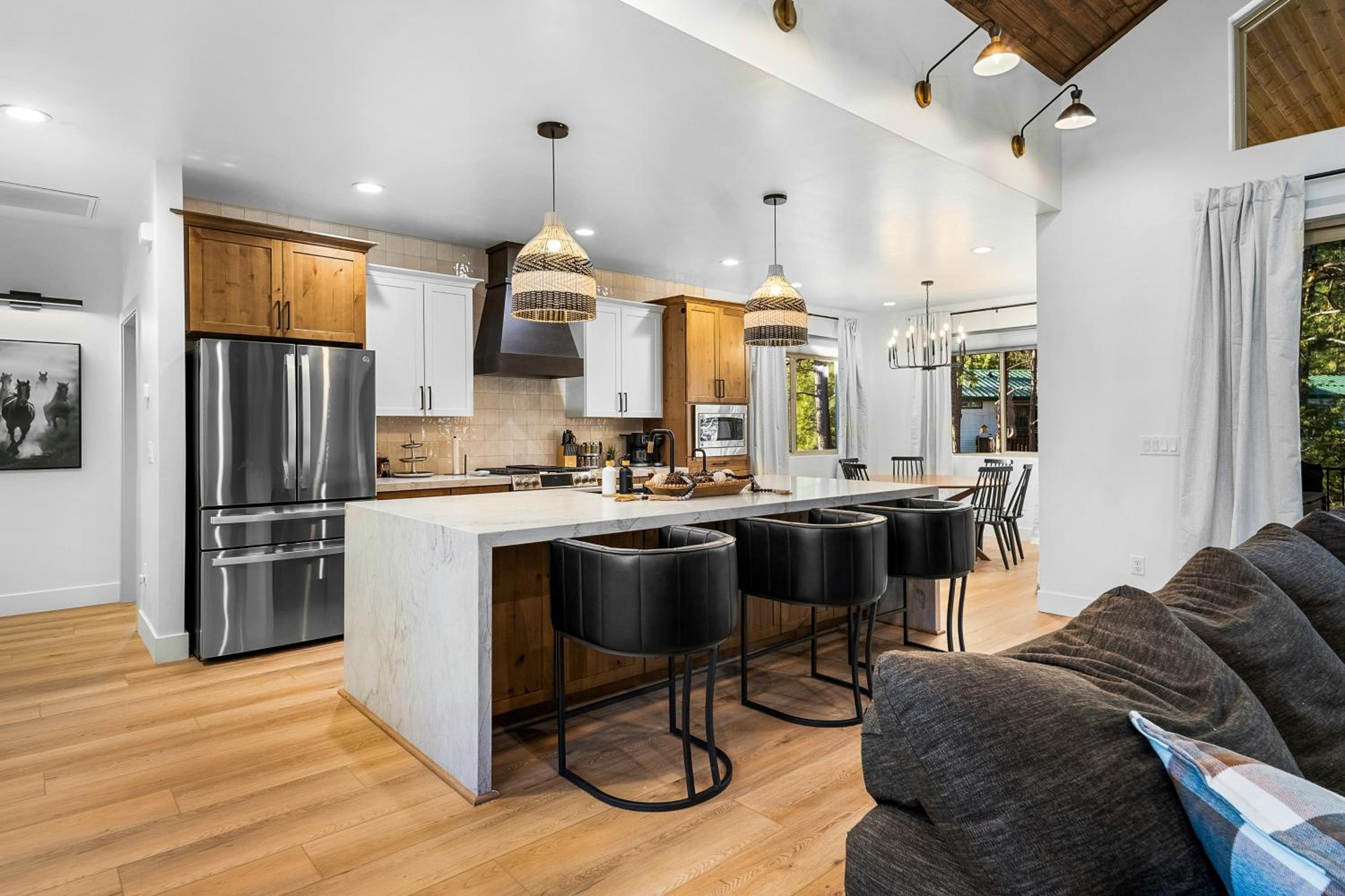 Lake-View Gem with Outdoor Entertainment in Show Low