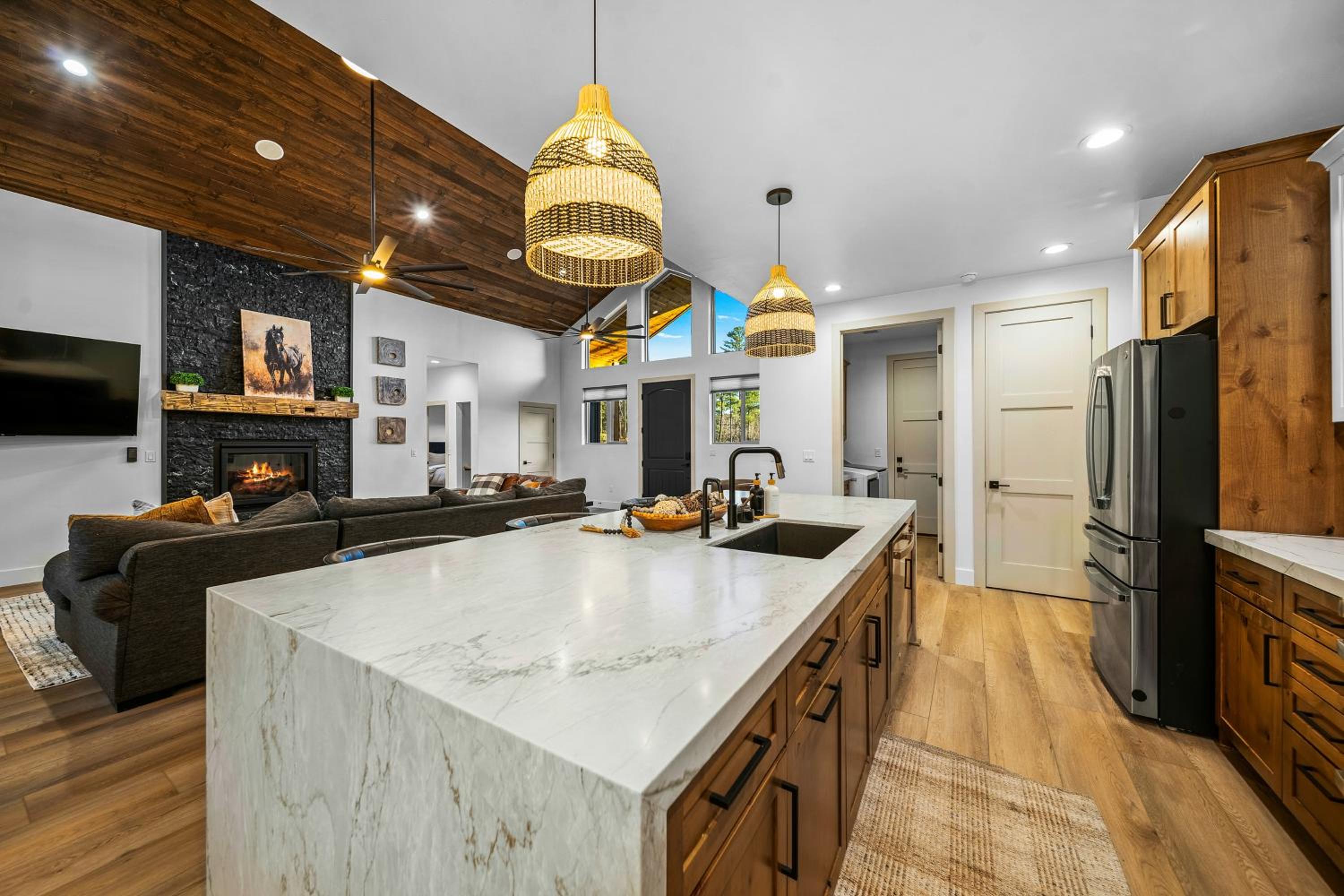 Lake-View Gem with Outdoor Entertainment in Show Low