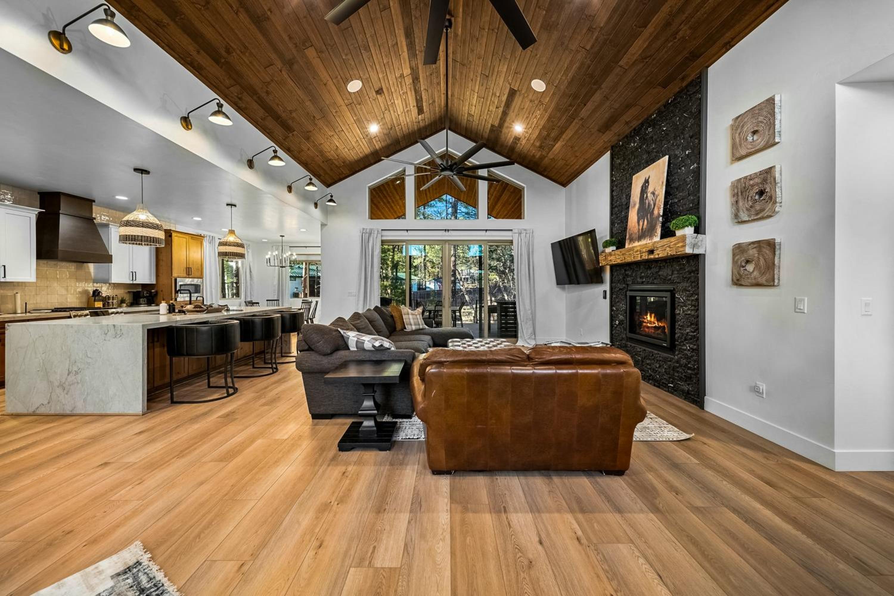 Lake-View Gem with Outdoor Entertainment in Show Low