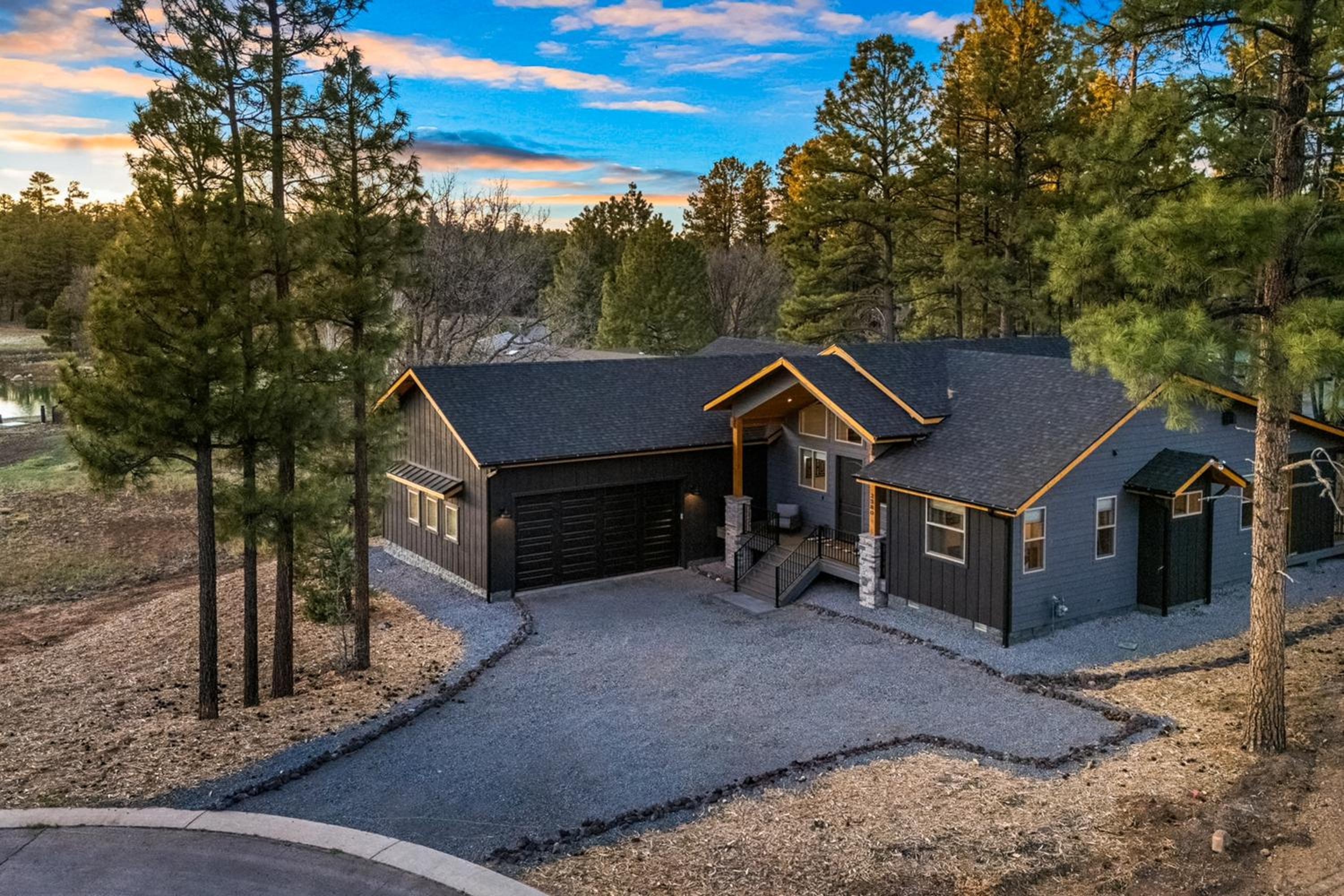 Lake-View Gem with Outdoor Entertainment in Show Low