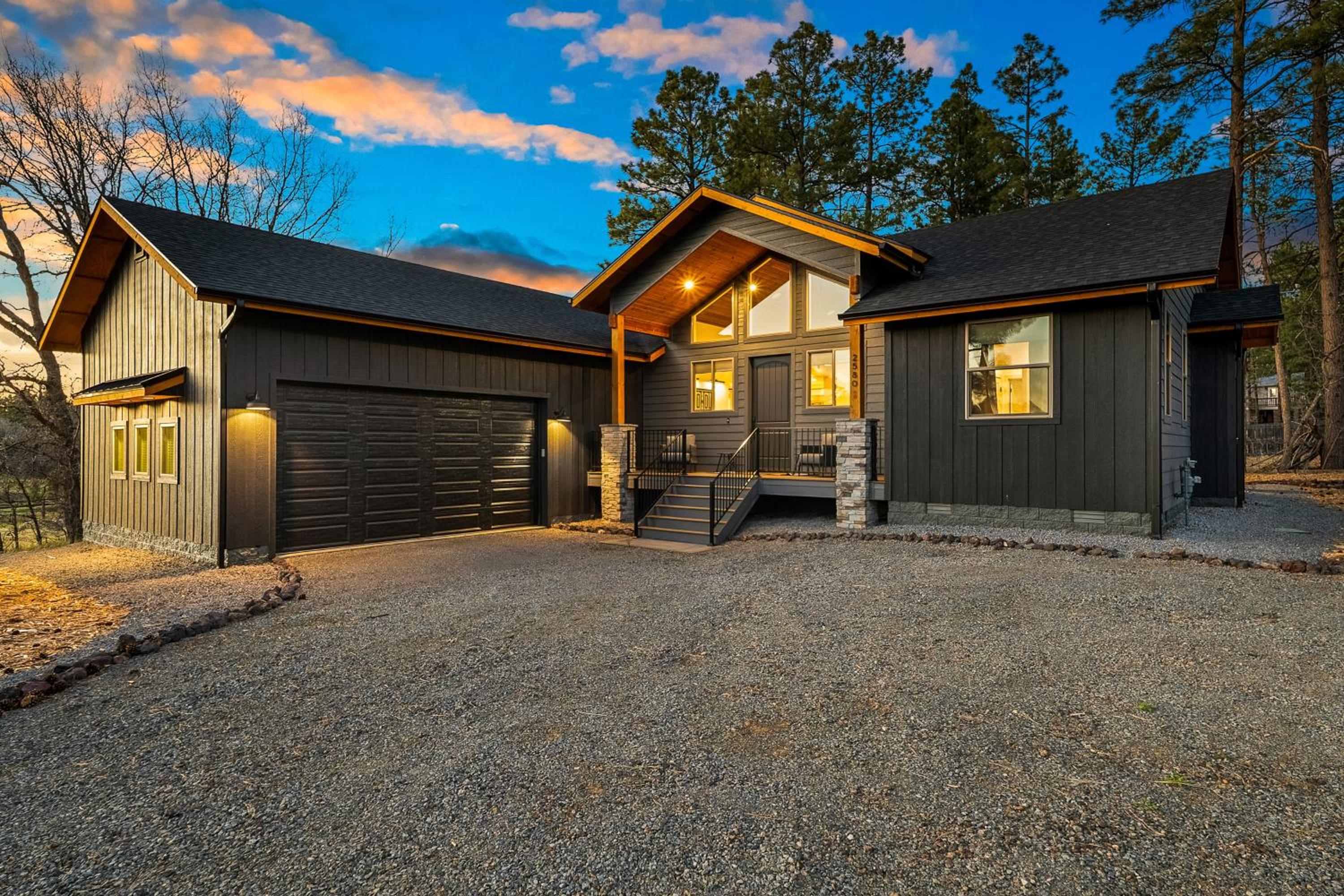 Lake-View Gem with Outdoor Entertainment in Show Low