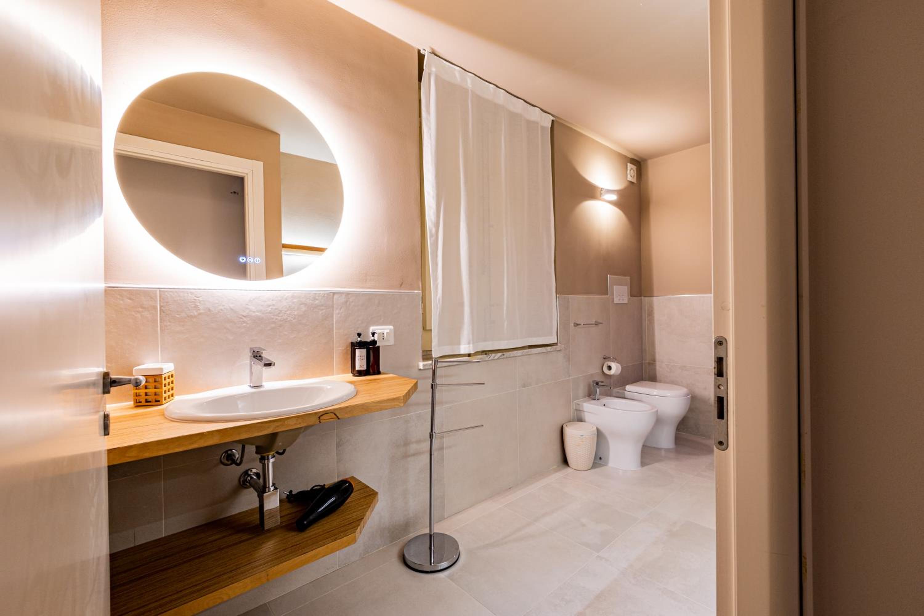 GM Luxury Apartment
