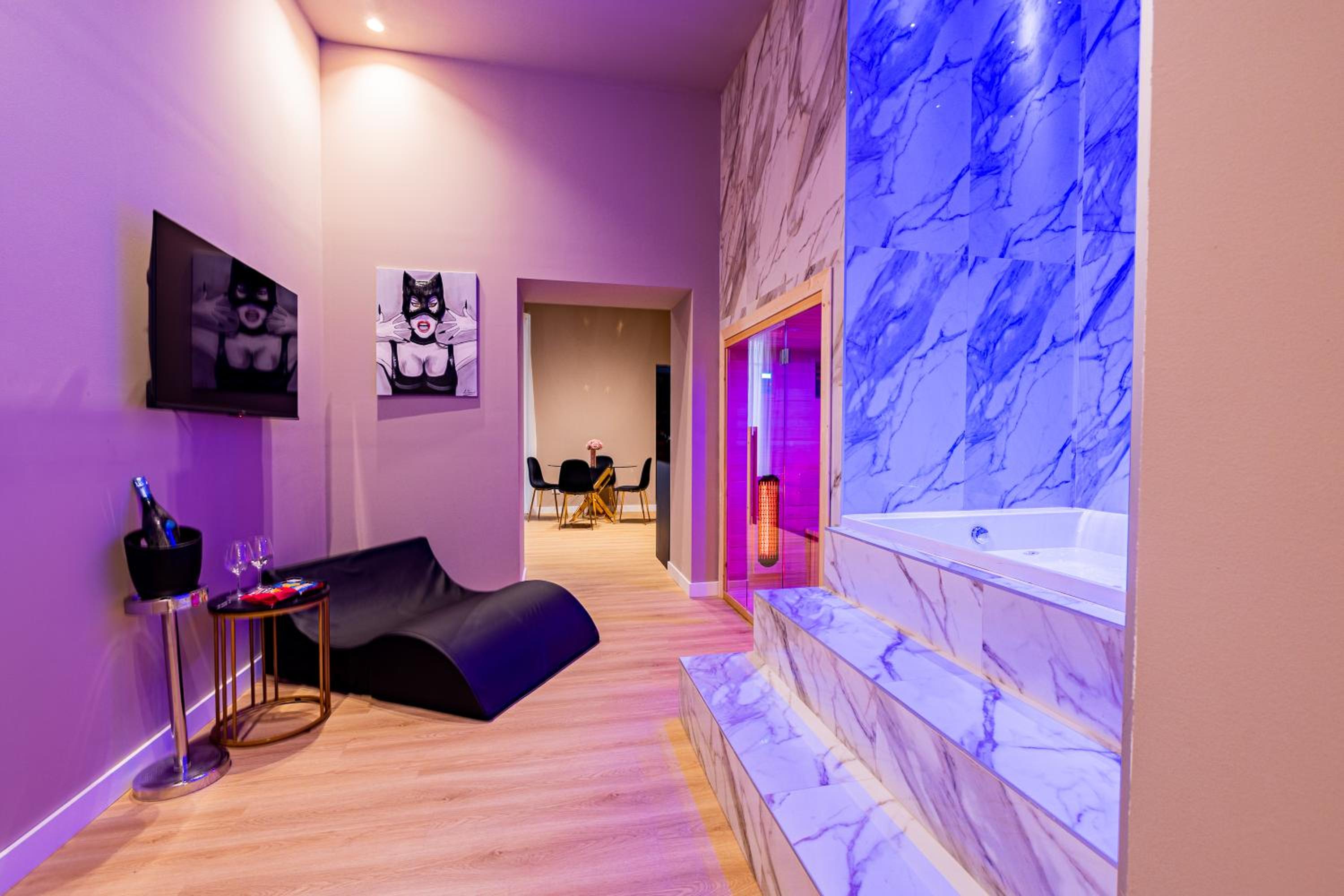 GM Luxury Apartment