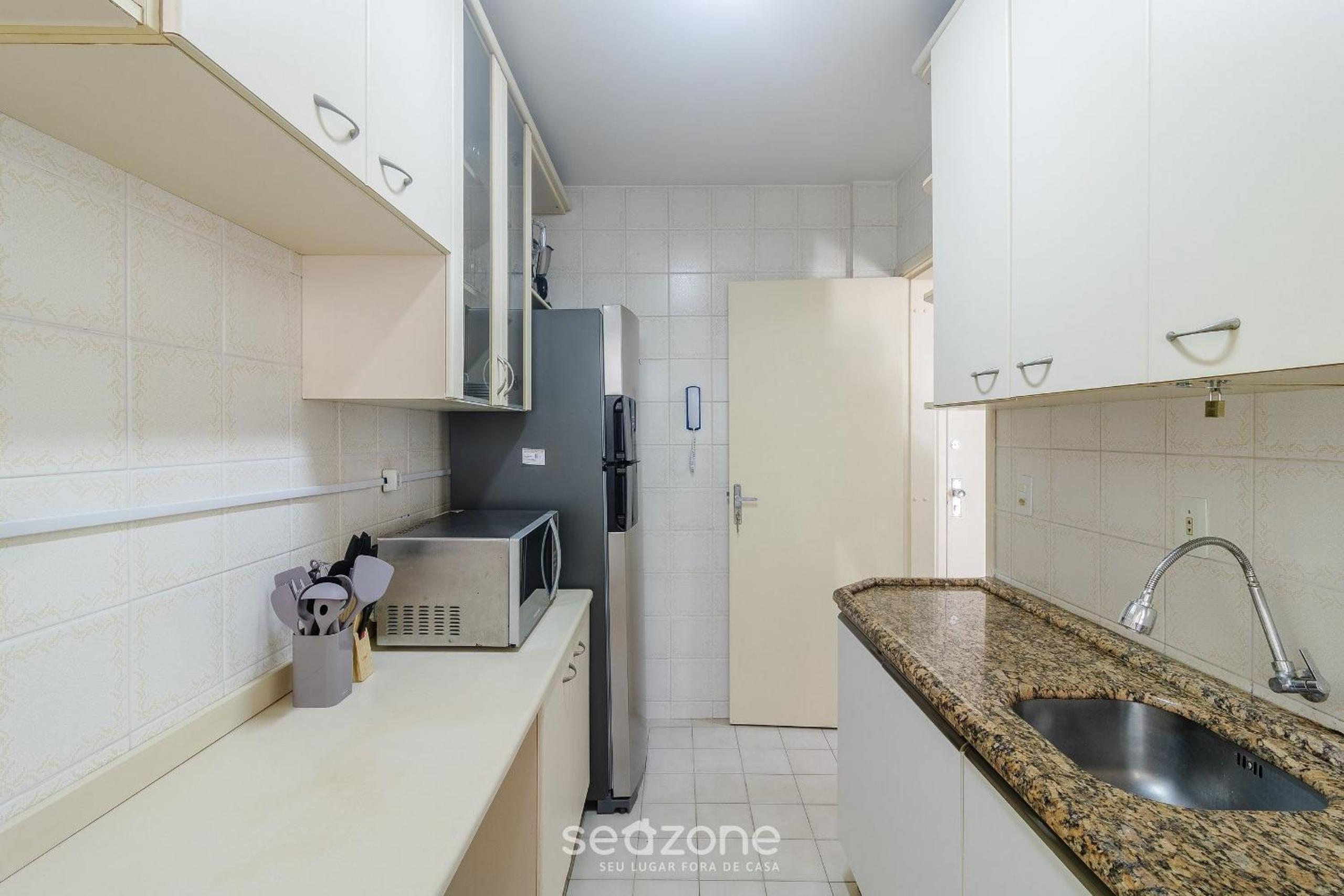 Modern and fully-equipped apartments 100m from Central Beach - VTR