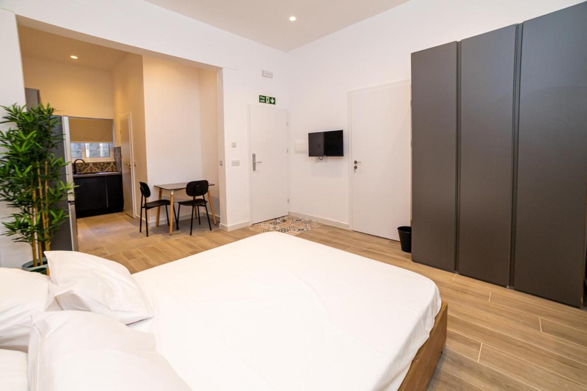 Emilio's Suites