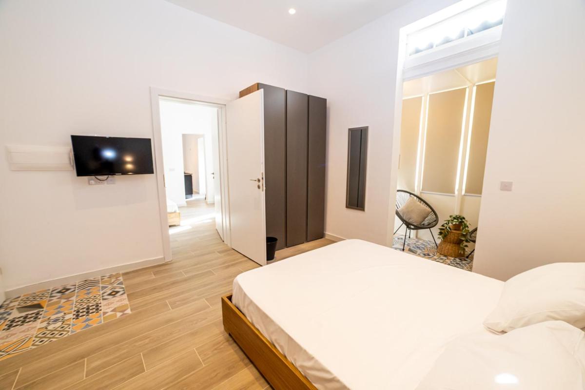 Emilio's Suites