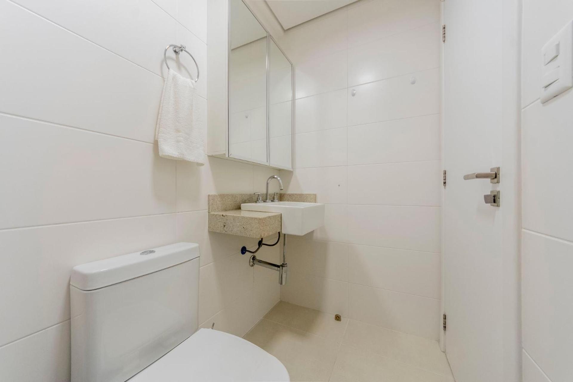 Apto moderno c/ piscina e churrasqueira YA1339
