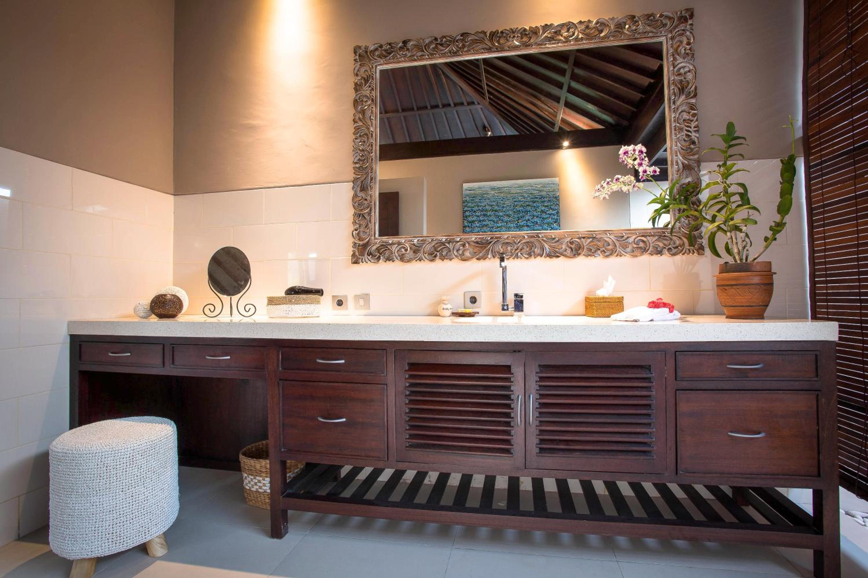 Solo Villas & Retreat