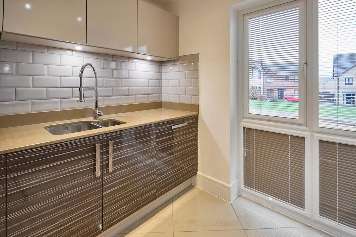 Modern Home with Garden, Corby