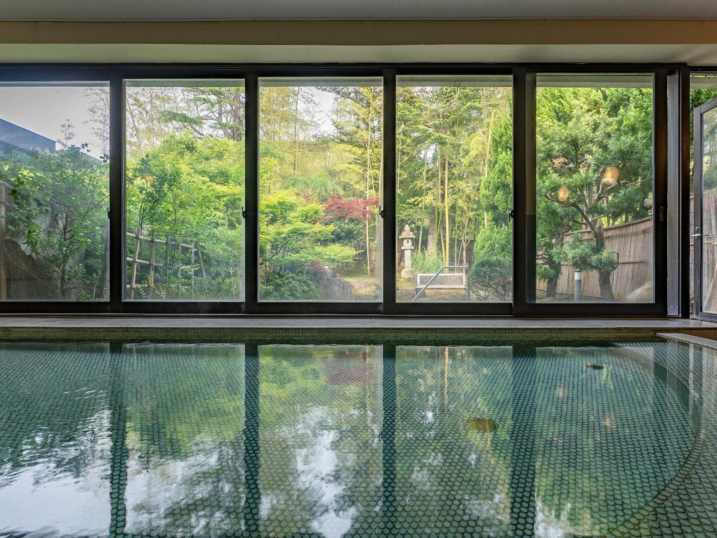 Livemax Resort Yuhigaura Kitu Onsen