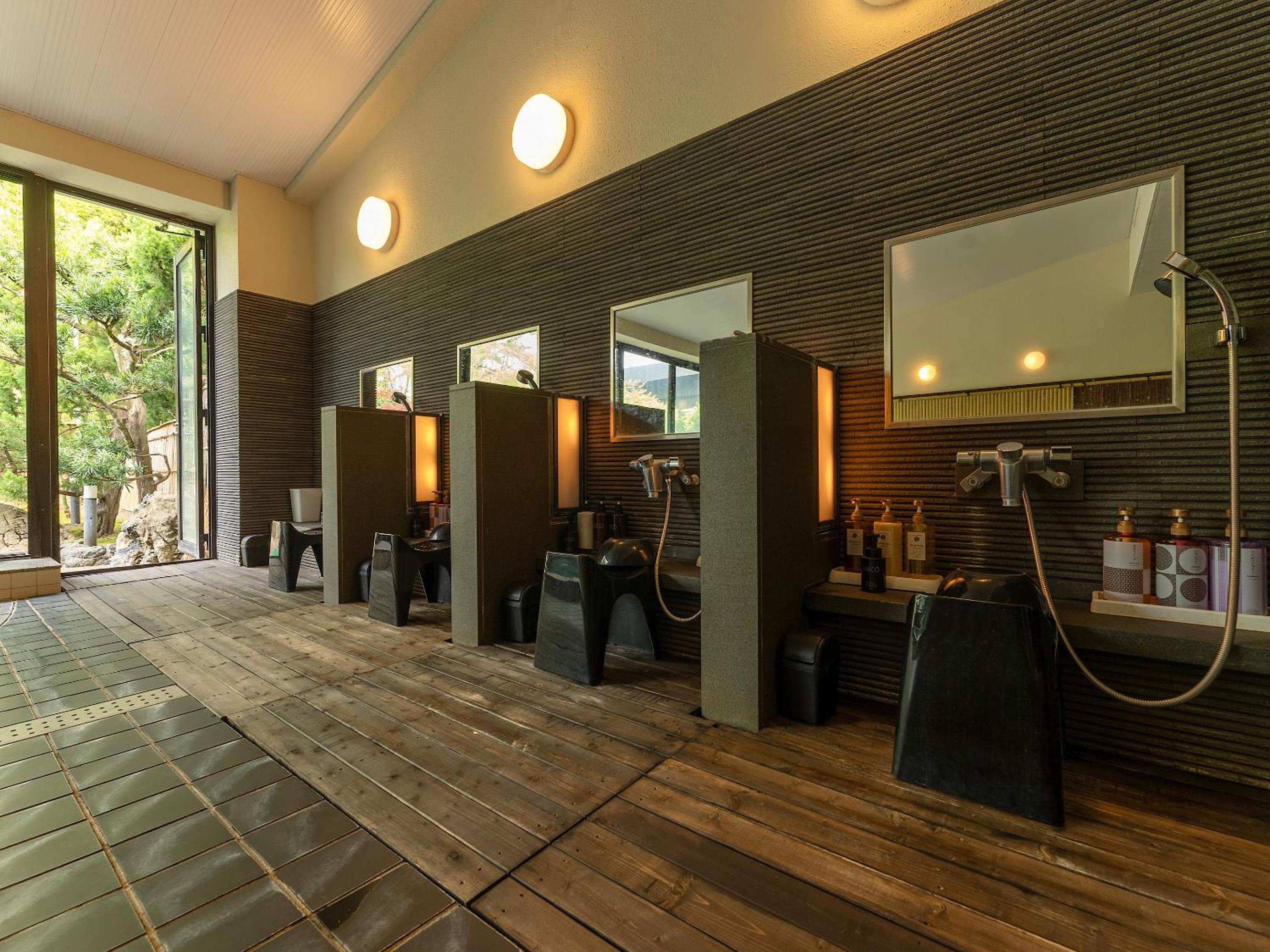 Livemax Resort Yuhigaura Kitu Onsen