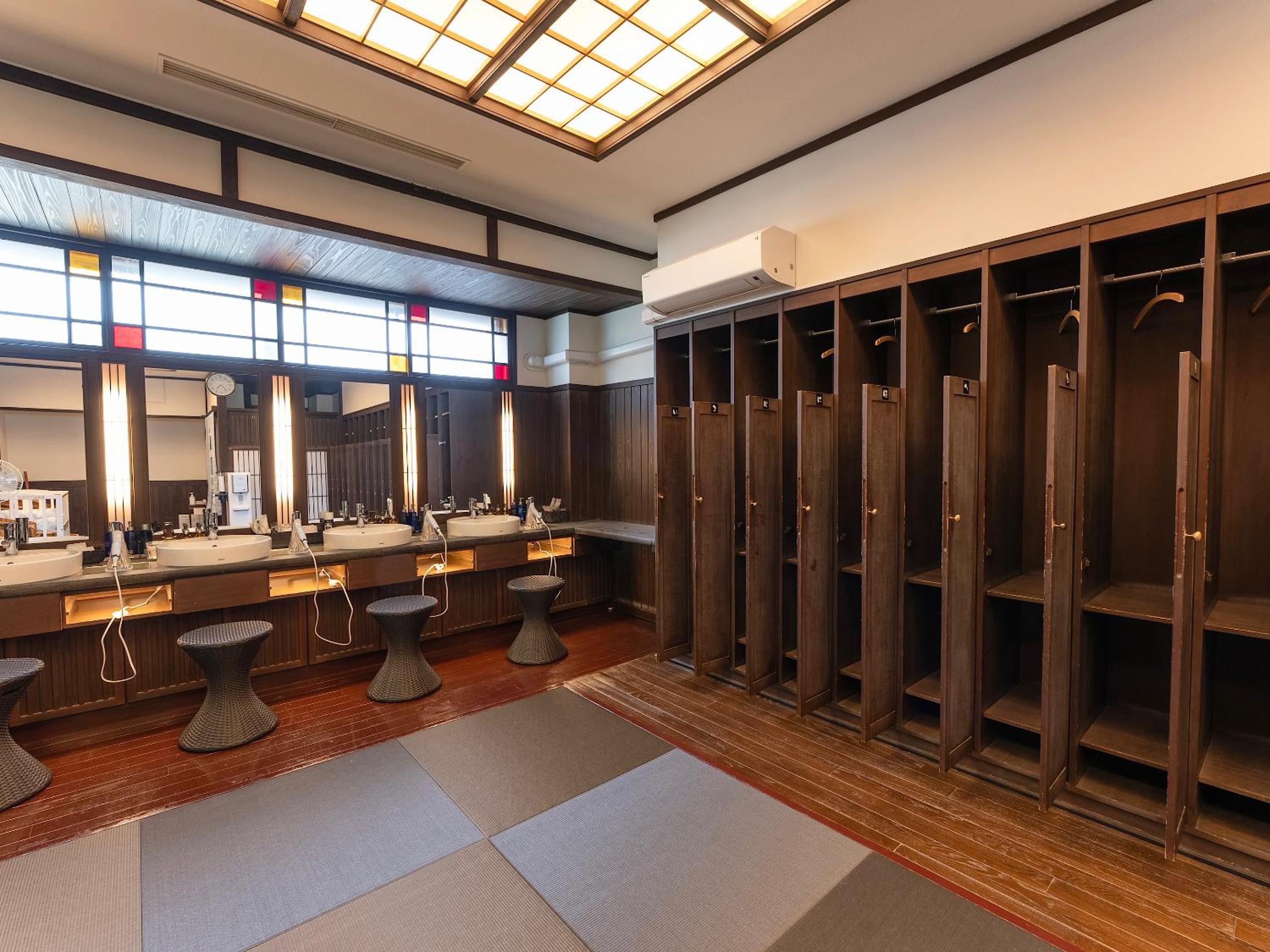 Livemax Resort Yuhigaura Kitu Onsen