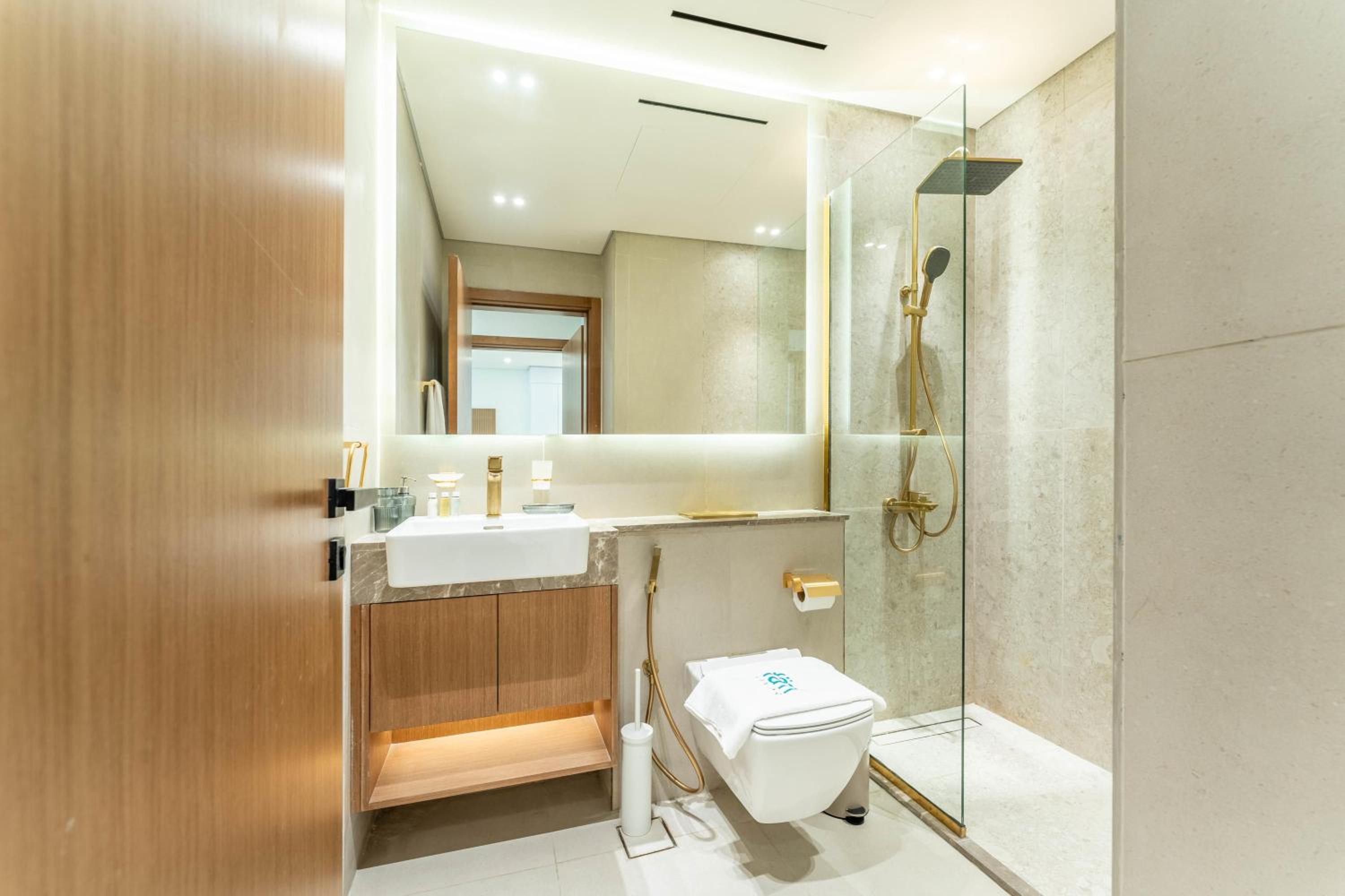 FAM Living Minimalist 1BR Gem in Binghatti Amber