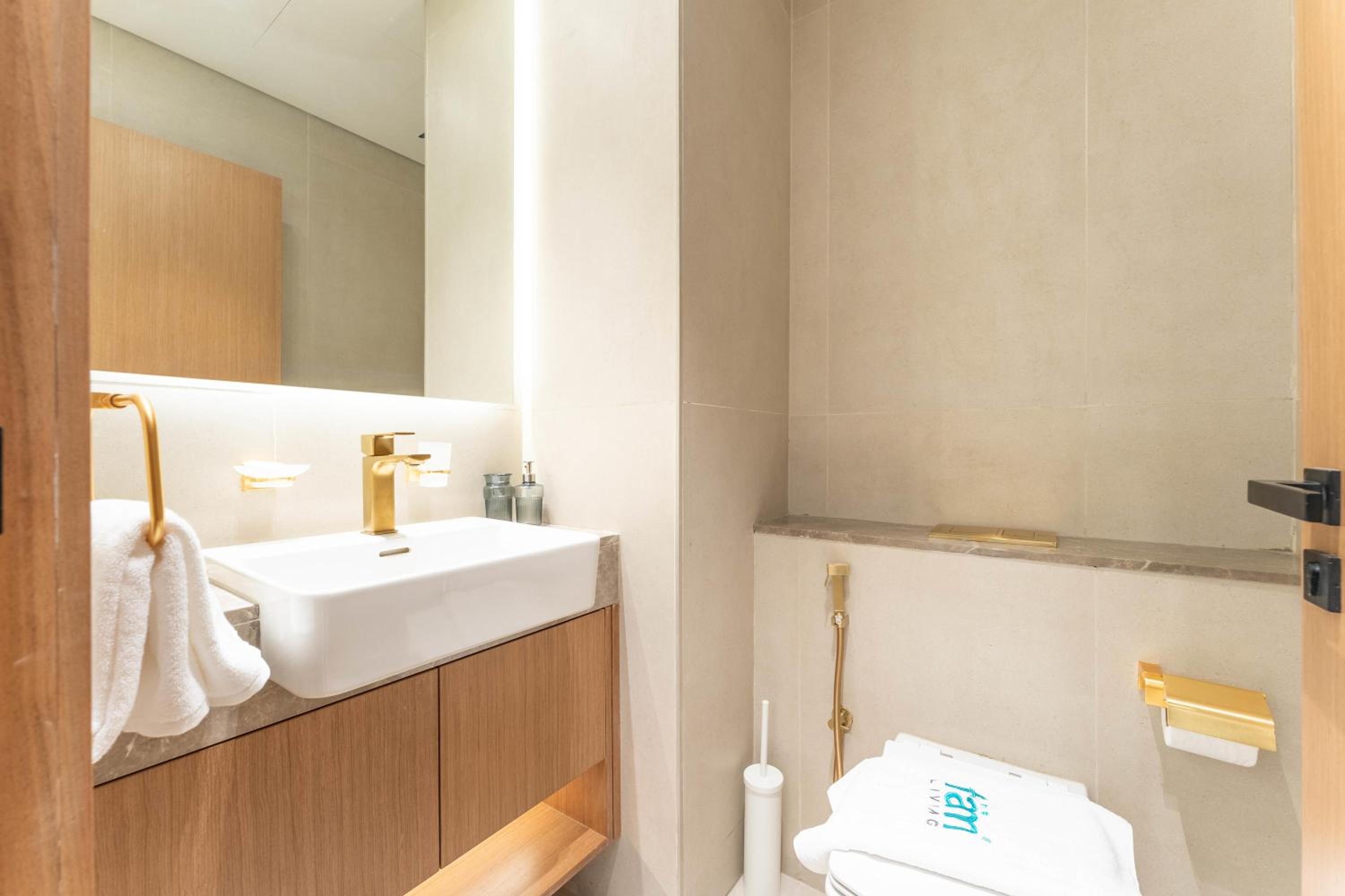 FAM Living Minimalist 1BR Gem in Binghatti Amber