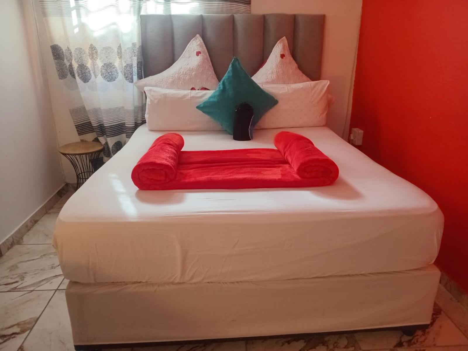 Neo & Ruks Guest Houses parow 4