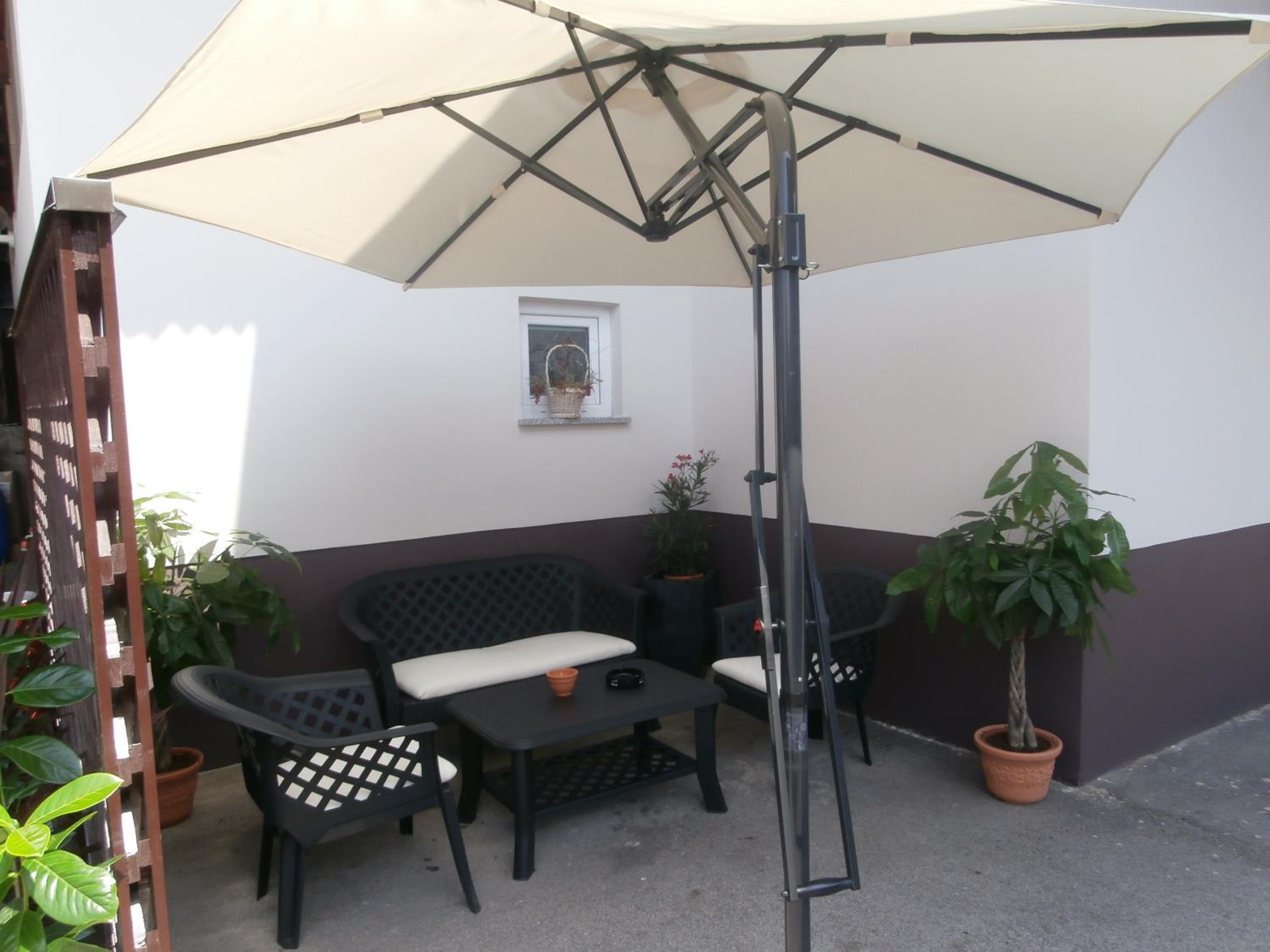 Rooms & Apartments Kepic, AIRPORT accomodation