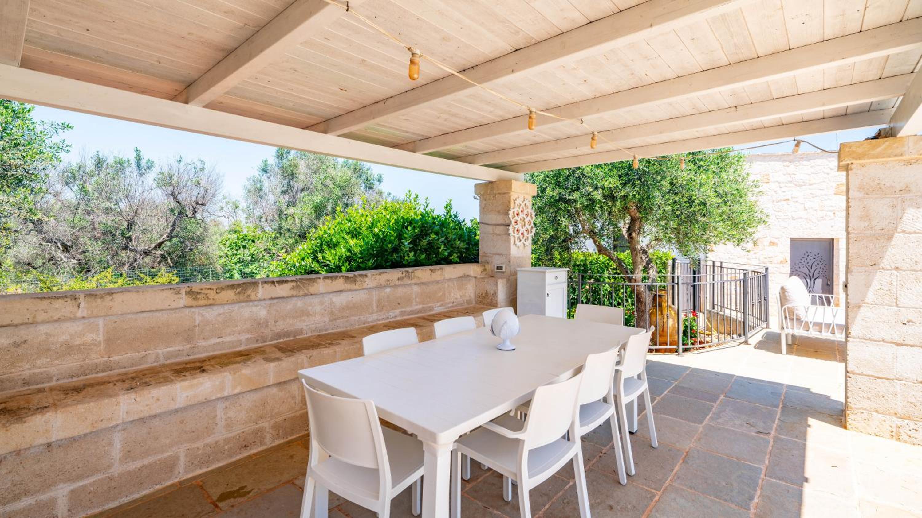 Trullo Giuseppe by Rentbeat