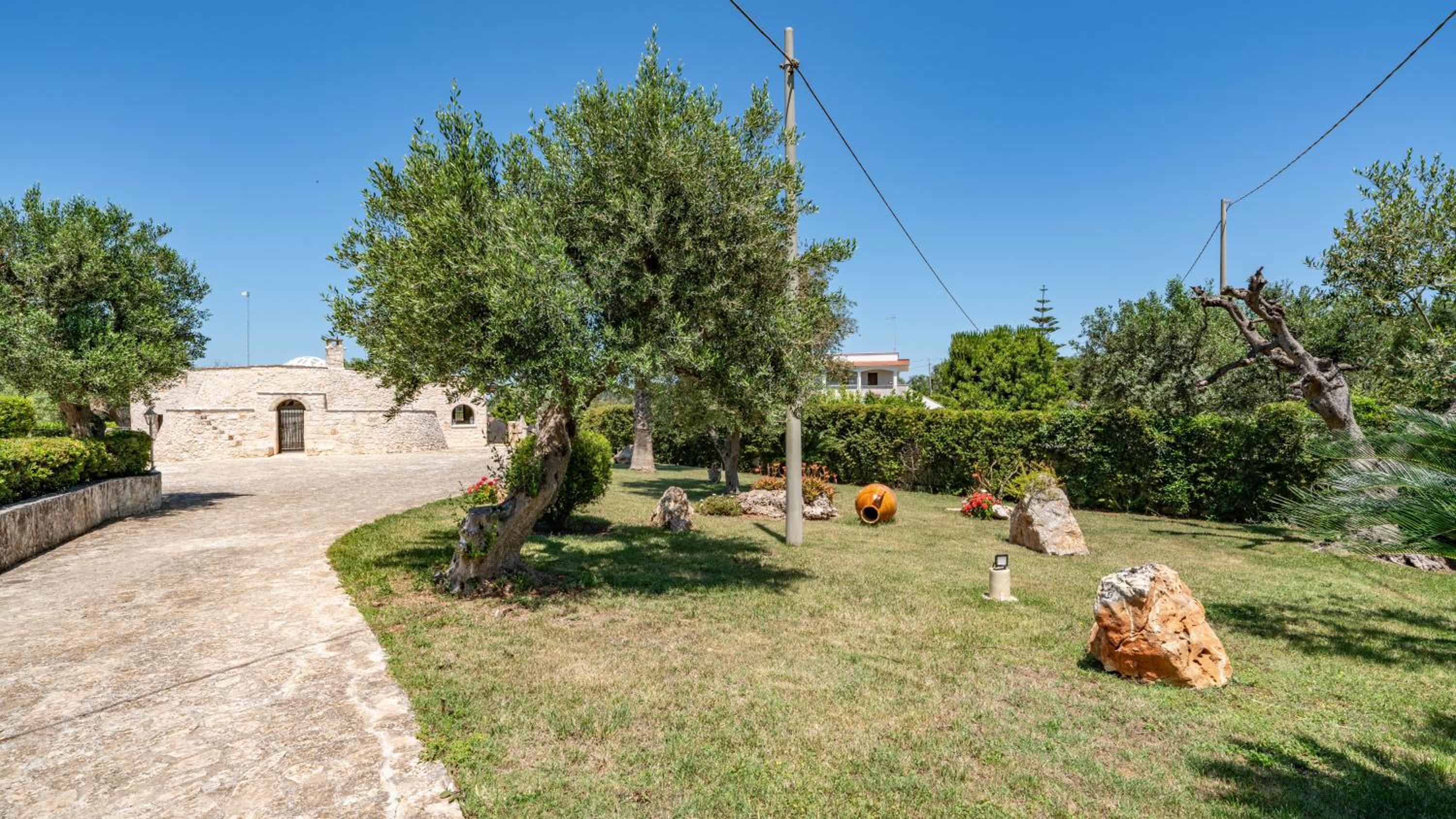 Trullo Giuseppe by Rentbeat