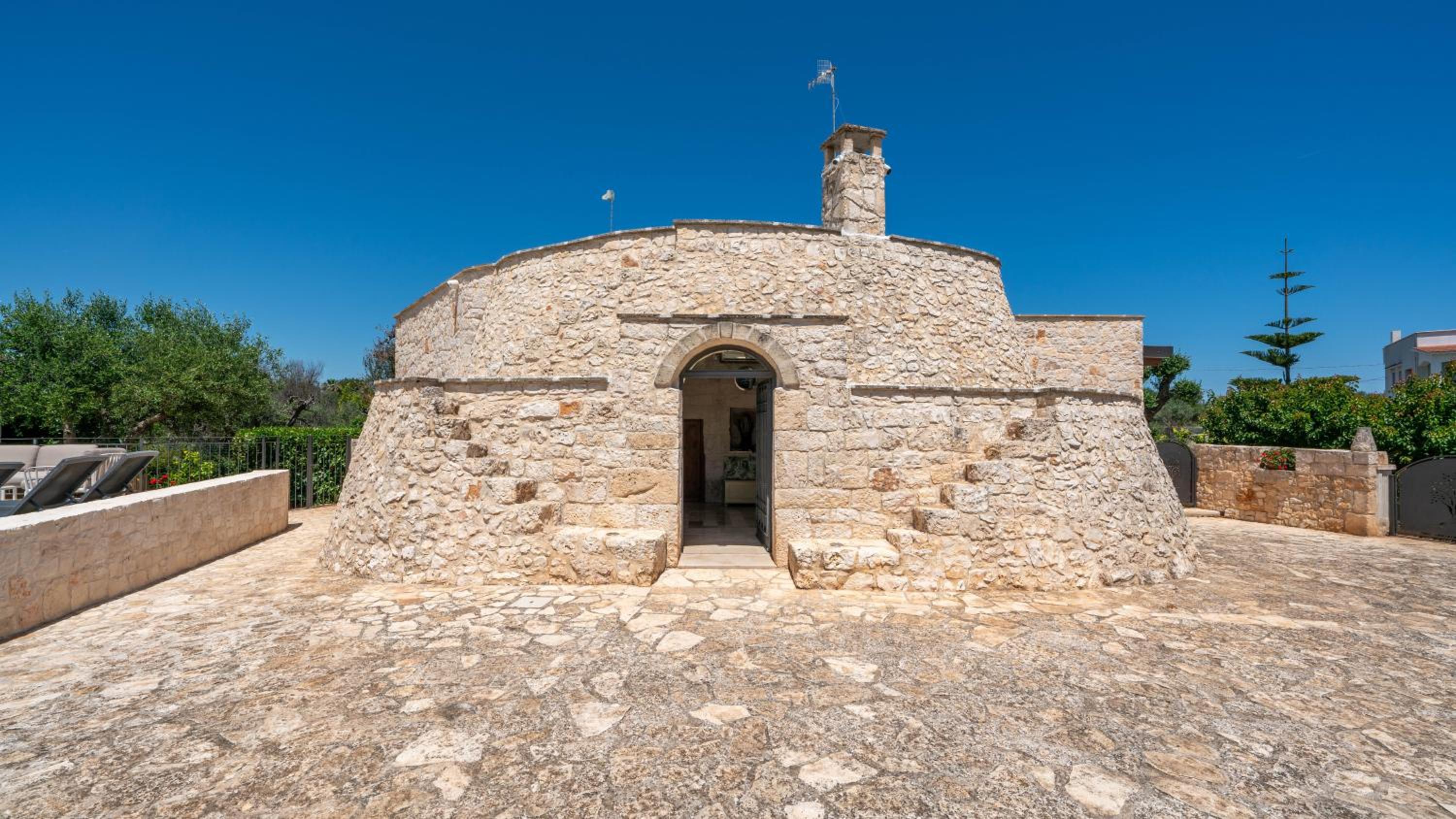 Trullo Giuseppe by Rentbeat