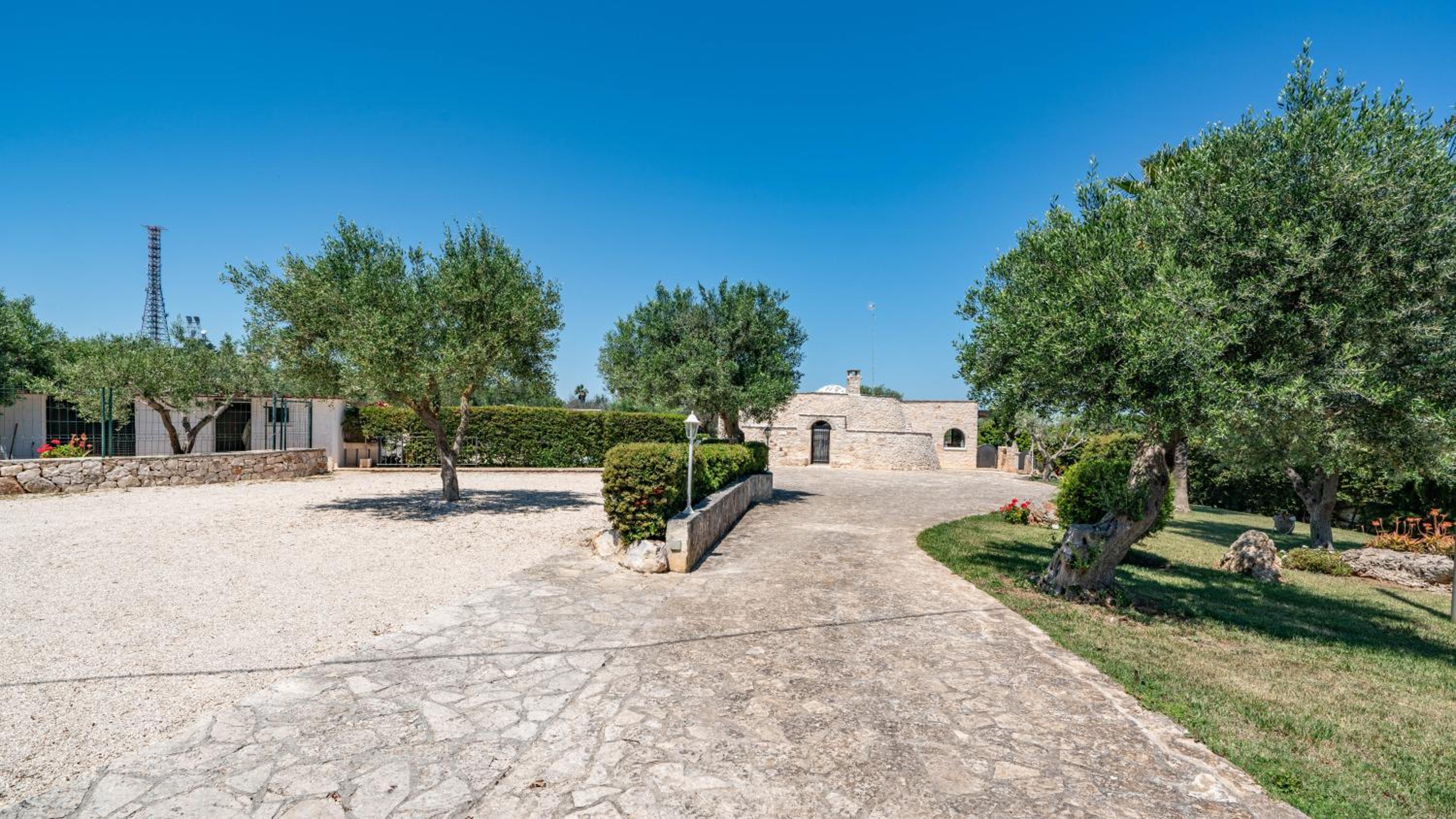 Trullo Giuseppe by Rentbeat