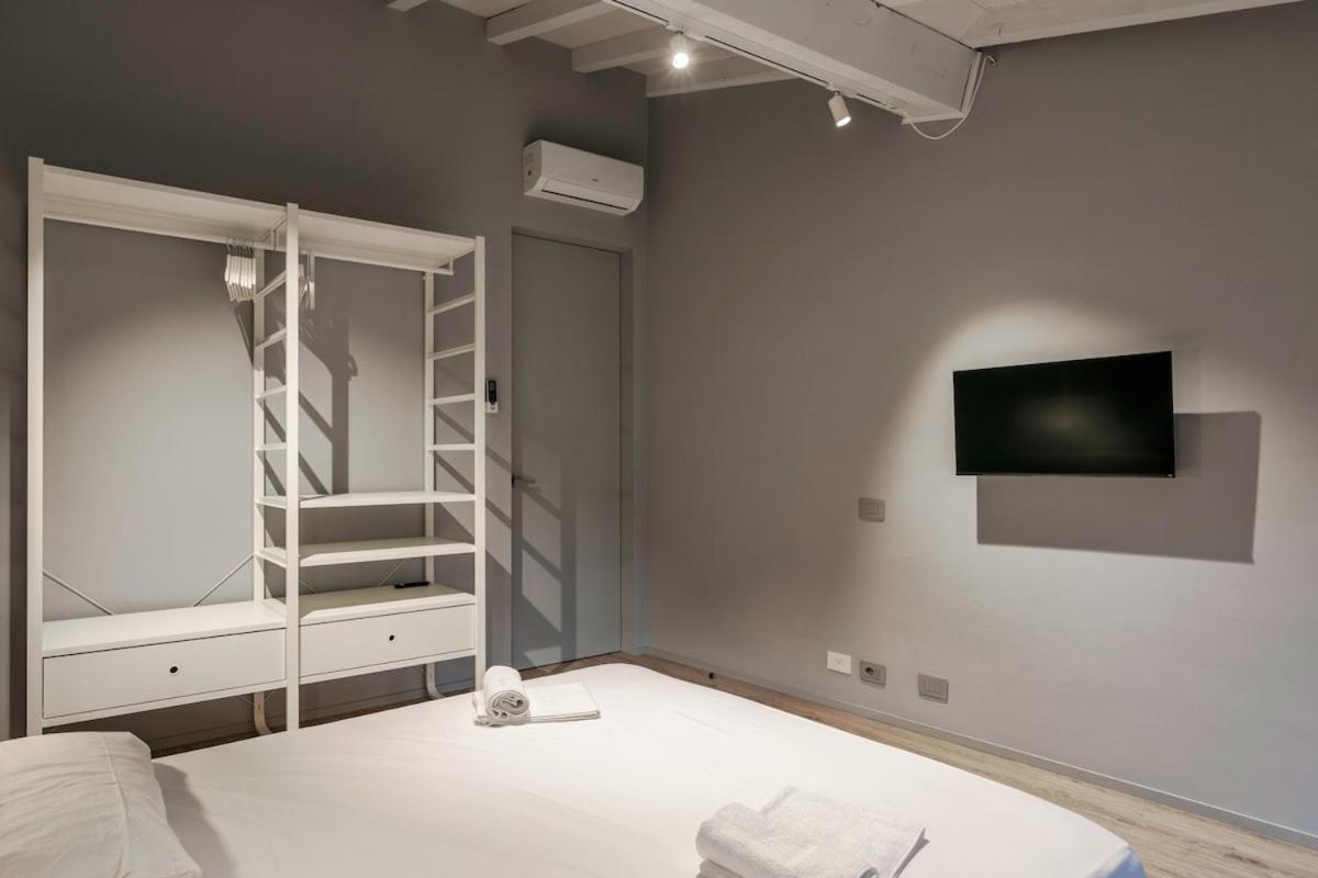 HOST4U - Beautiful Apartment 56 in Brescia City Center Piazzale Arnaldo