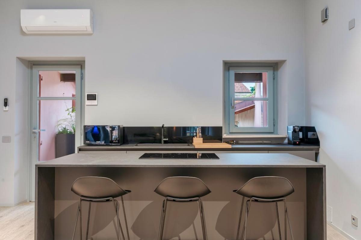 HOST4U - Beautiful Apartment 56 in Brescia City Center Piazzale Arnaldo