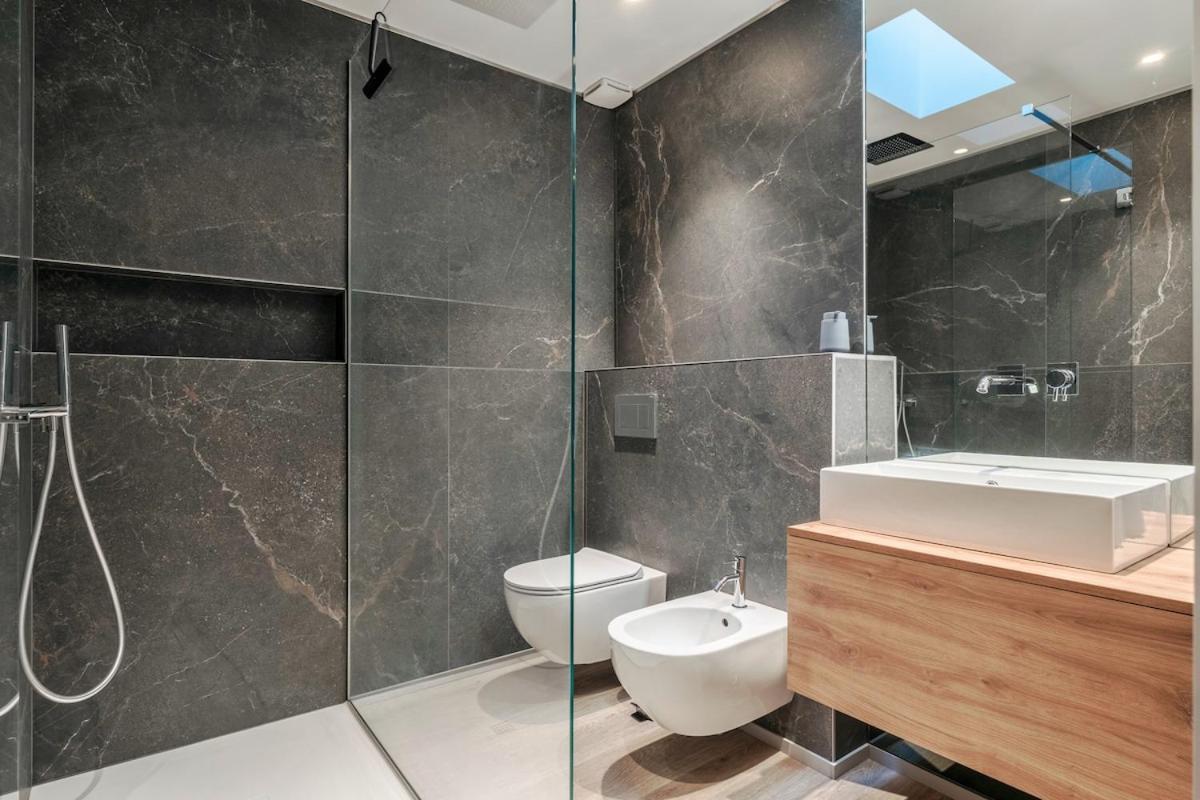 HOST4U - Beautiful Apartment 56 in Brescia City Center Piazzale Arnaldo