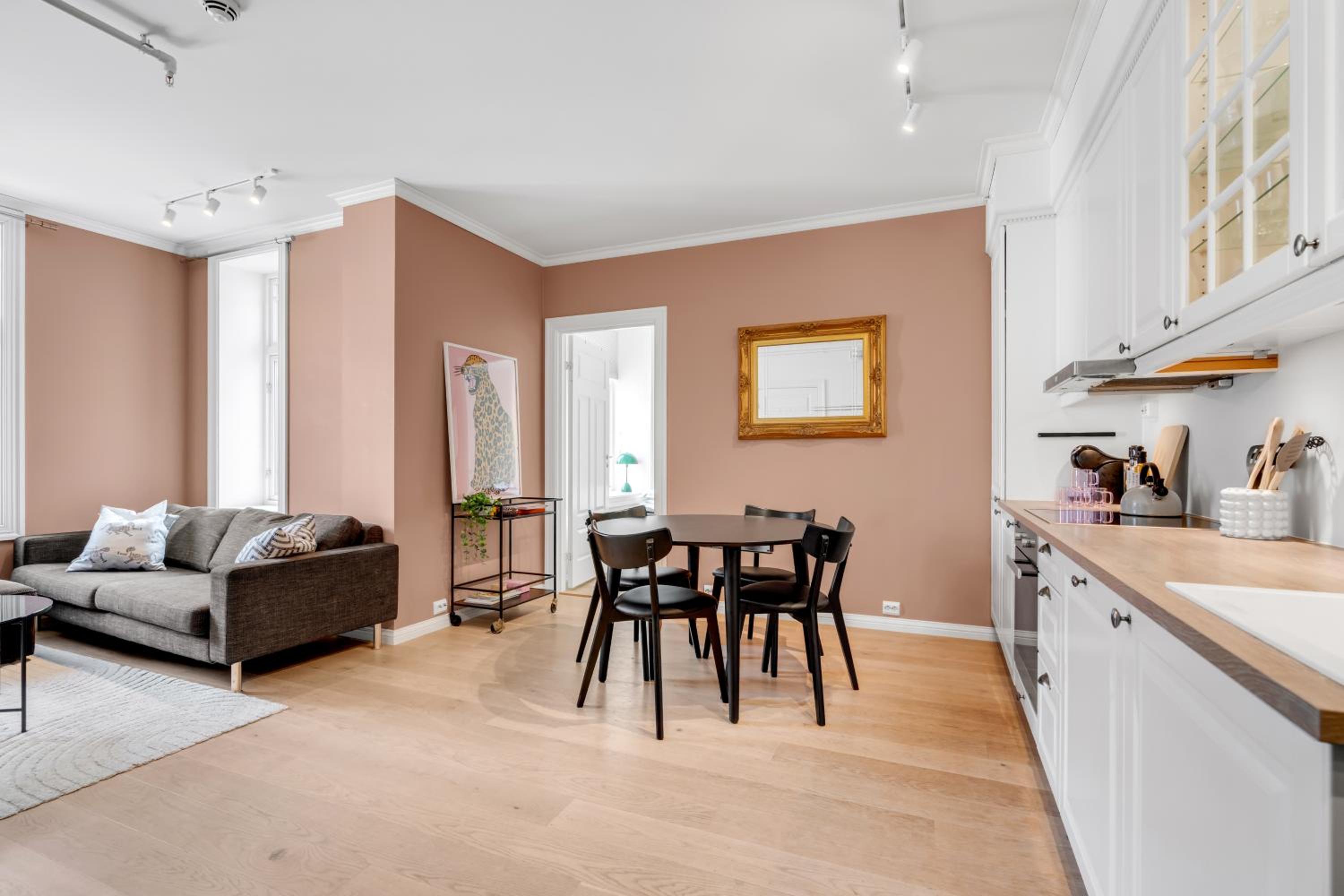 The Polar Rose Suite - Central Comfort in Tromsø