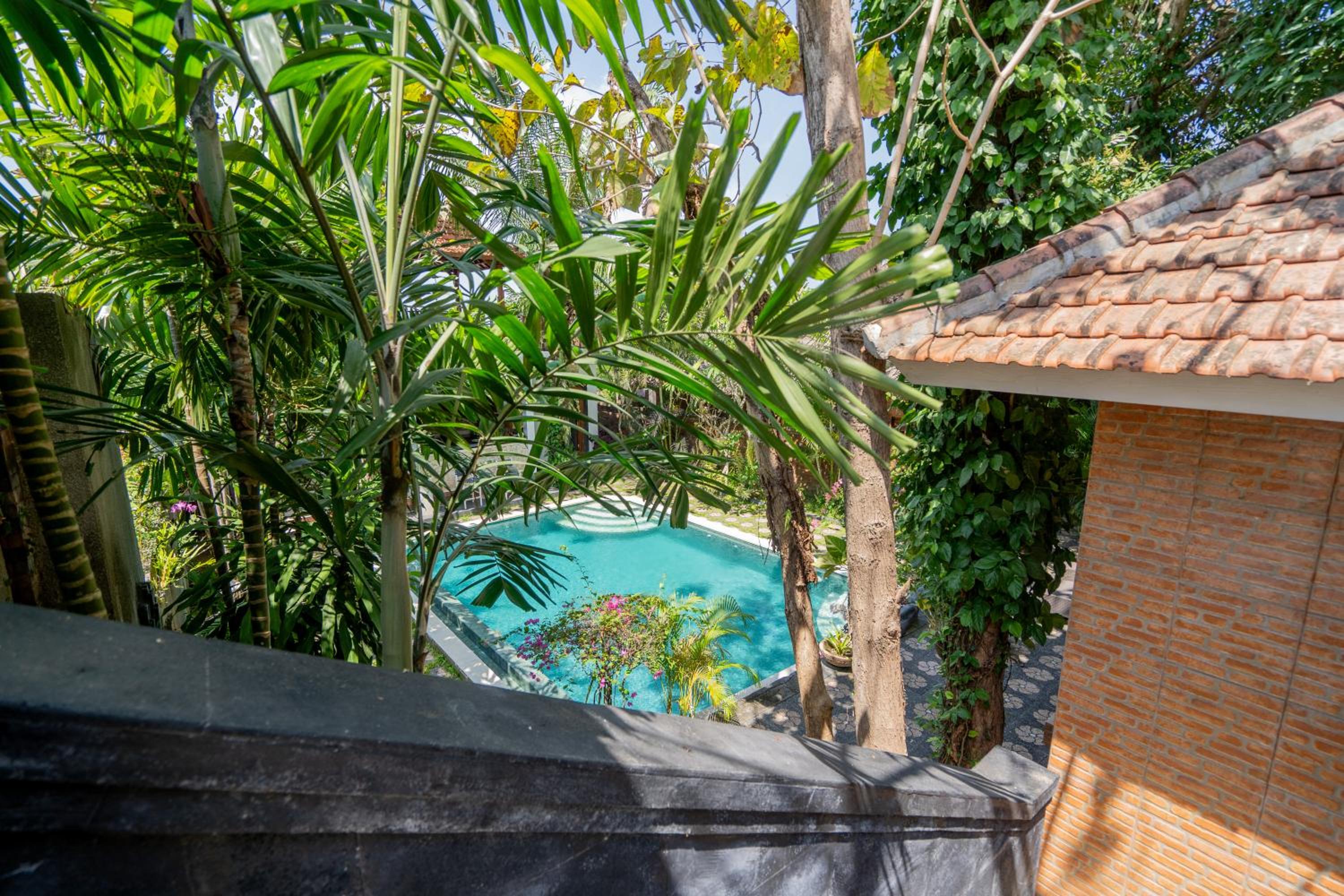 The Laras - Spacious 3BR Authentic Balinese Villa