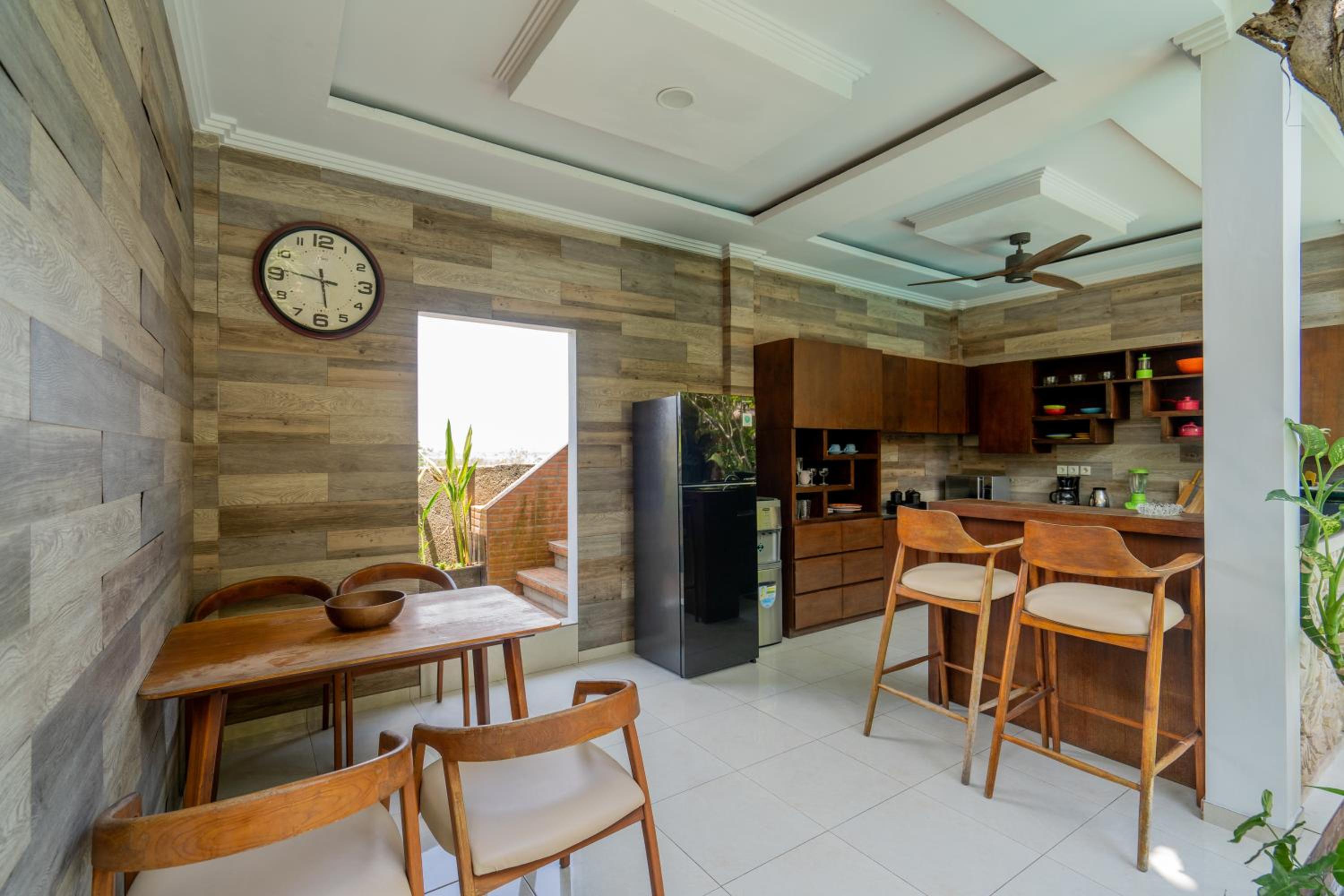 The Laras - Spacious 3BR Authentic Balinese Villa