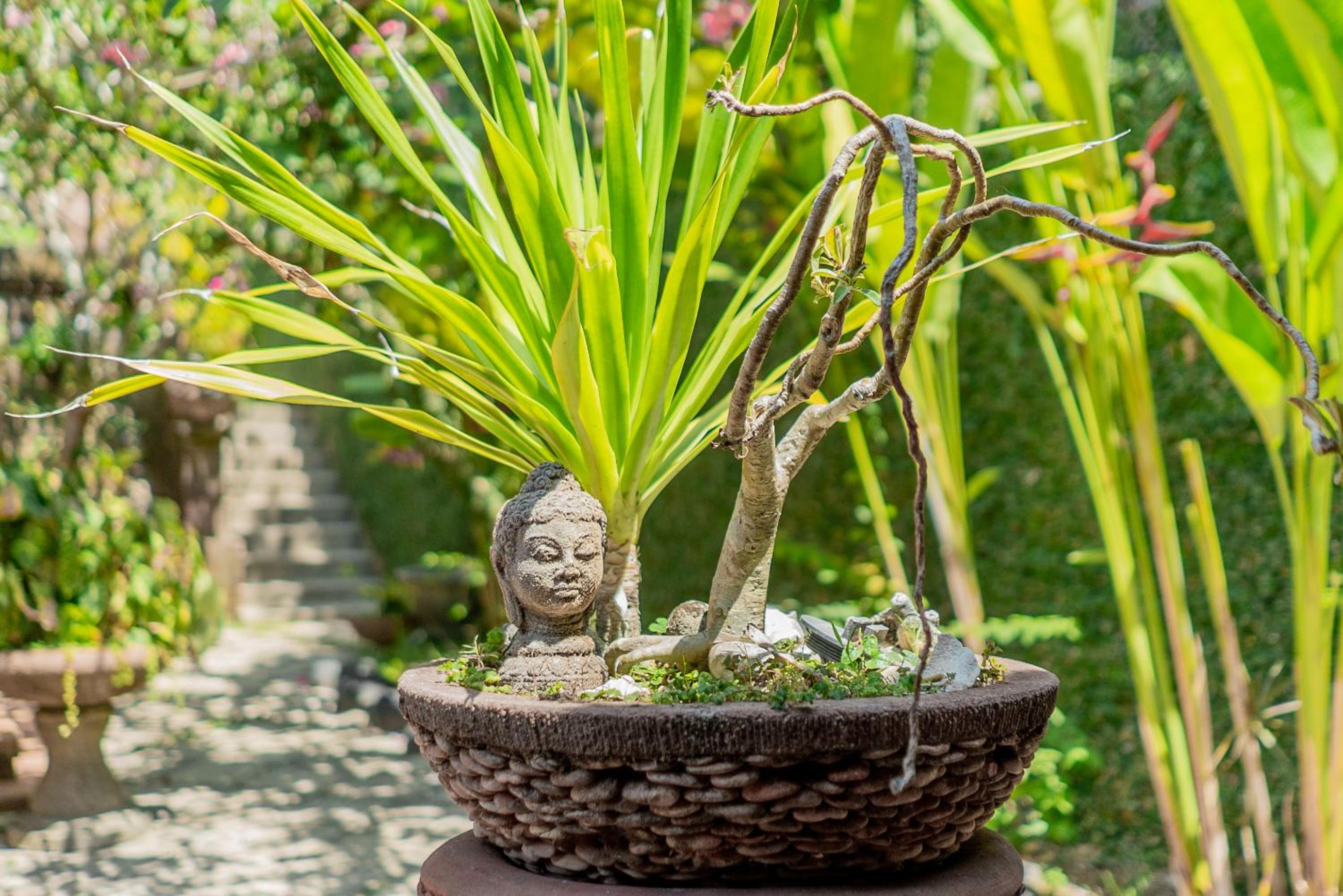 The Laras - Spacious 3BR Authentic Balinese Villa