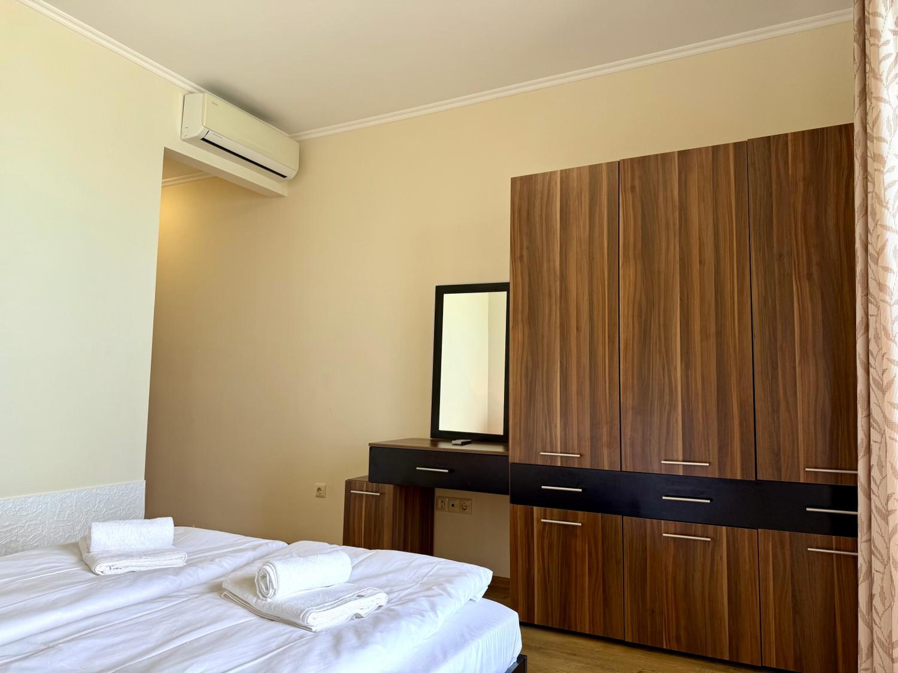 Cosher - Gardenia Palace Apt 11 Free Parking
