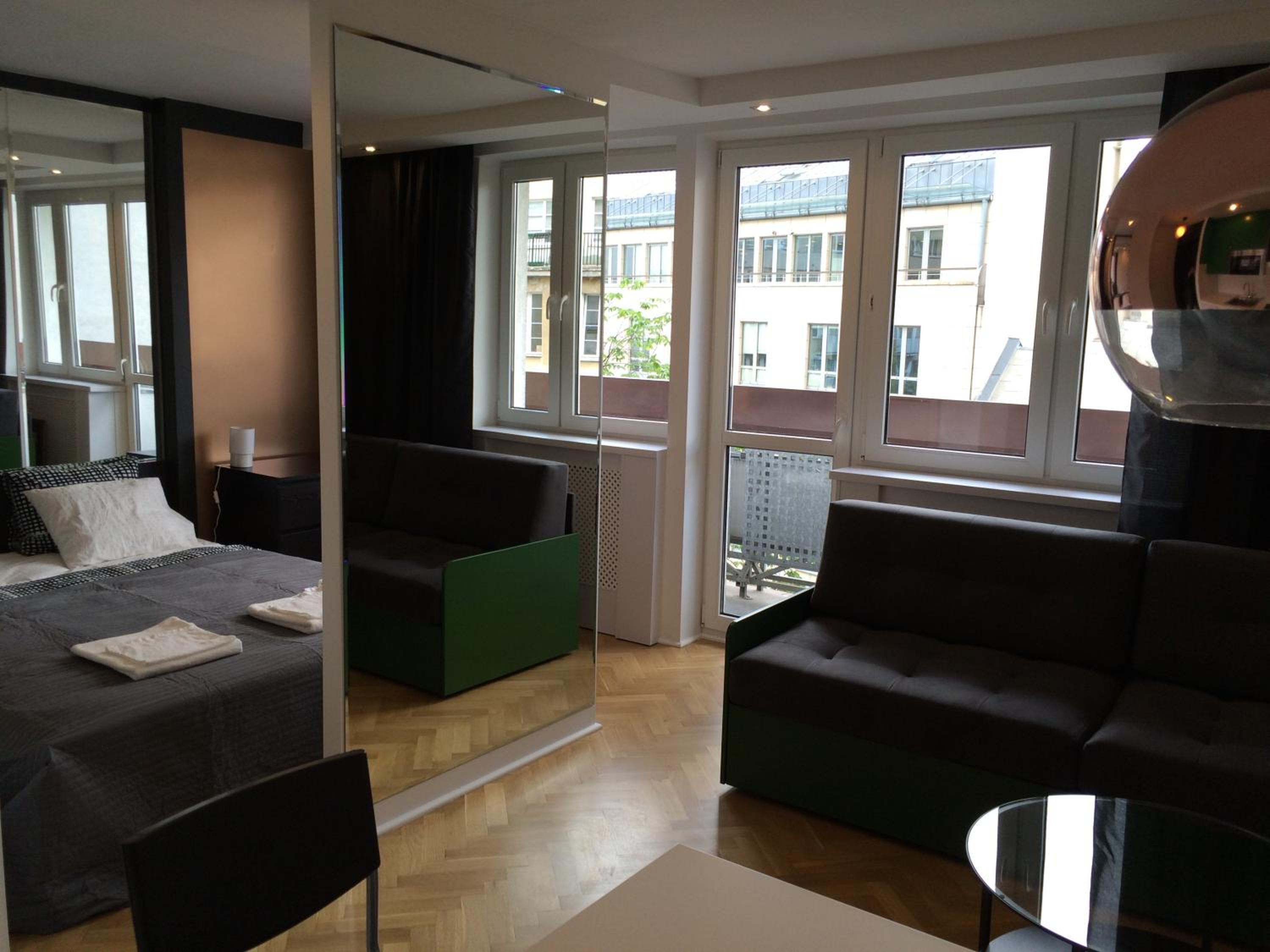 Emerald Mokotowska 59 view 5