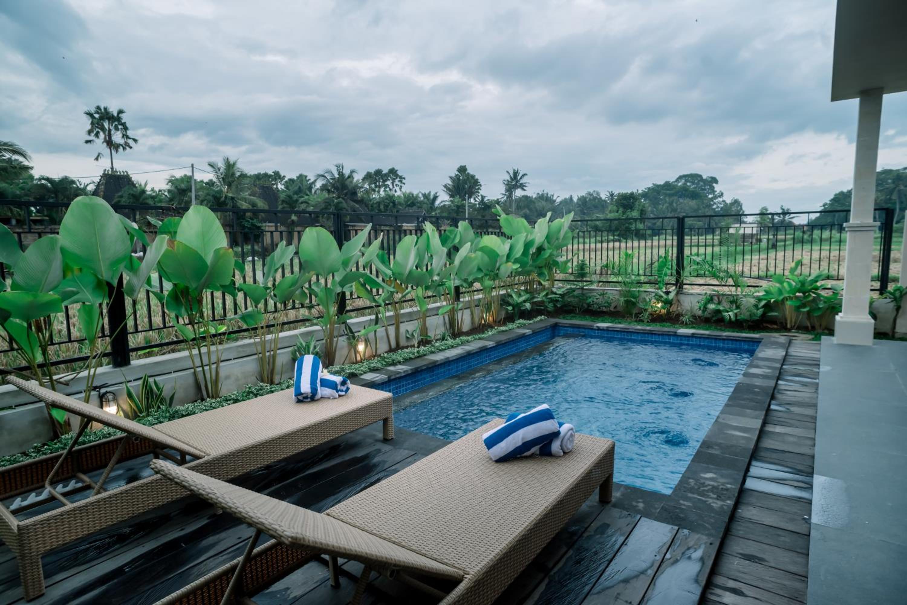 Arga Private Pool Rice Field Villa by EPS