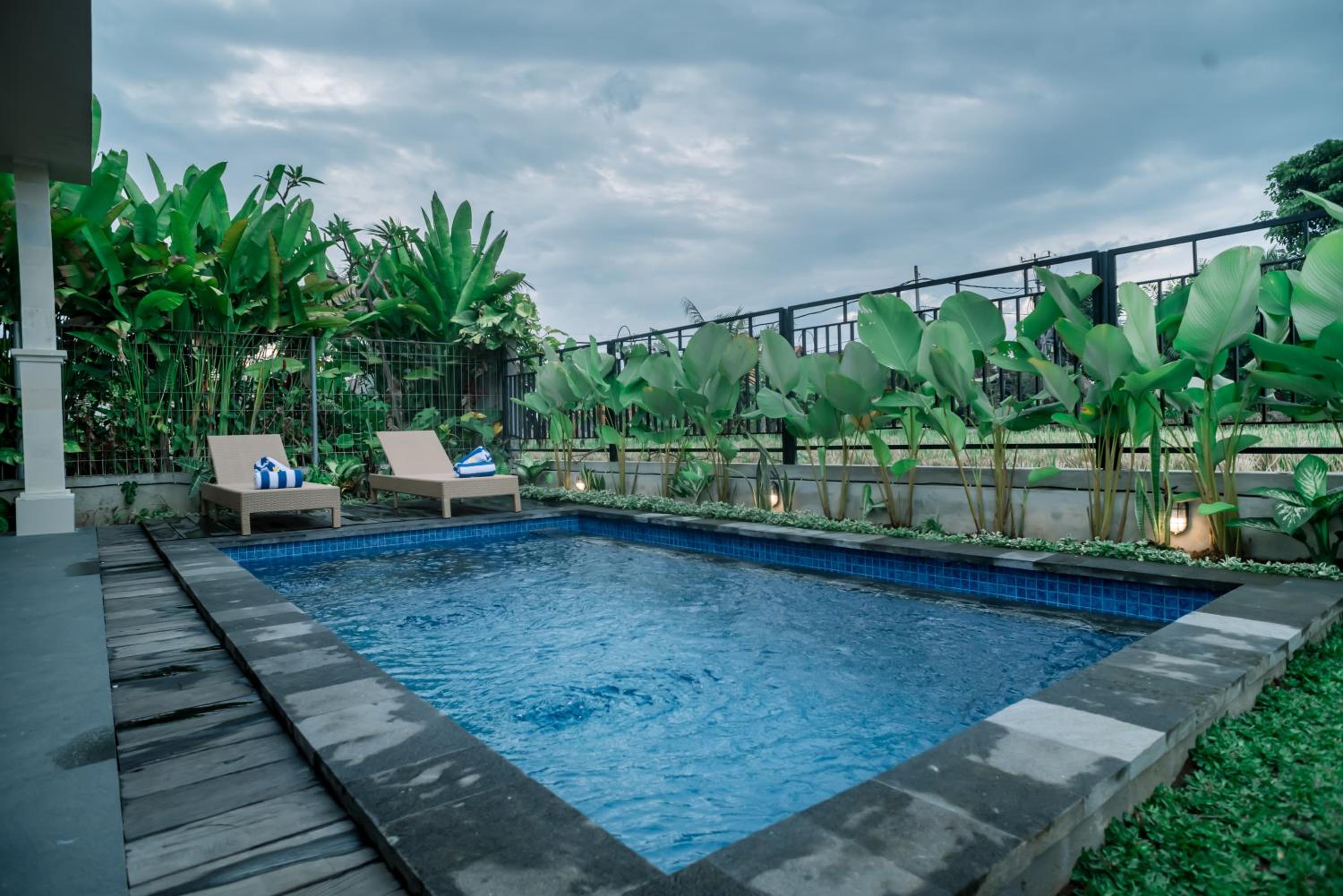 Arga Private Pool Rice Field Villa by EPS