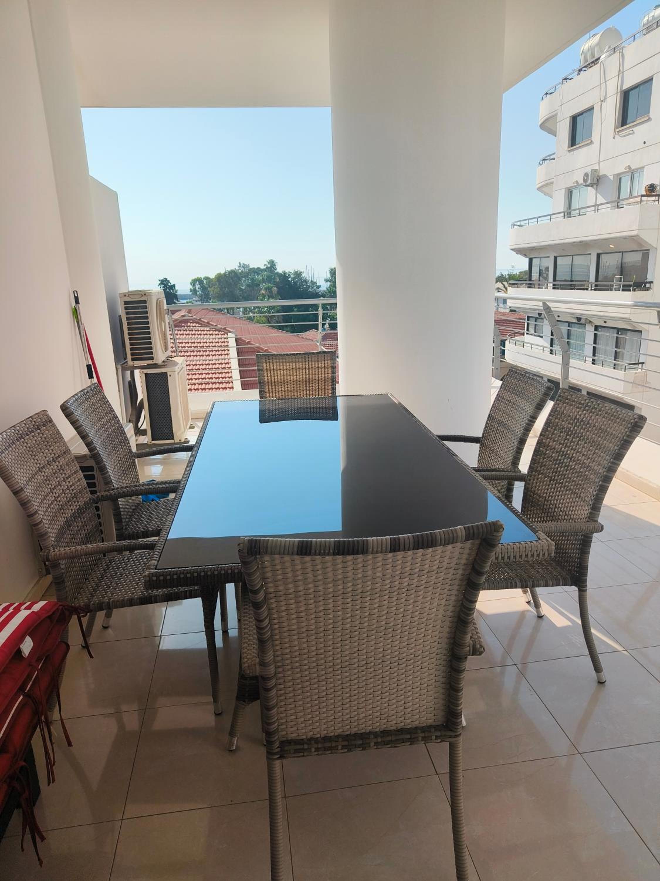 Marina City Centre Stays