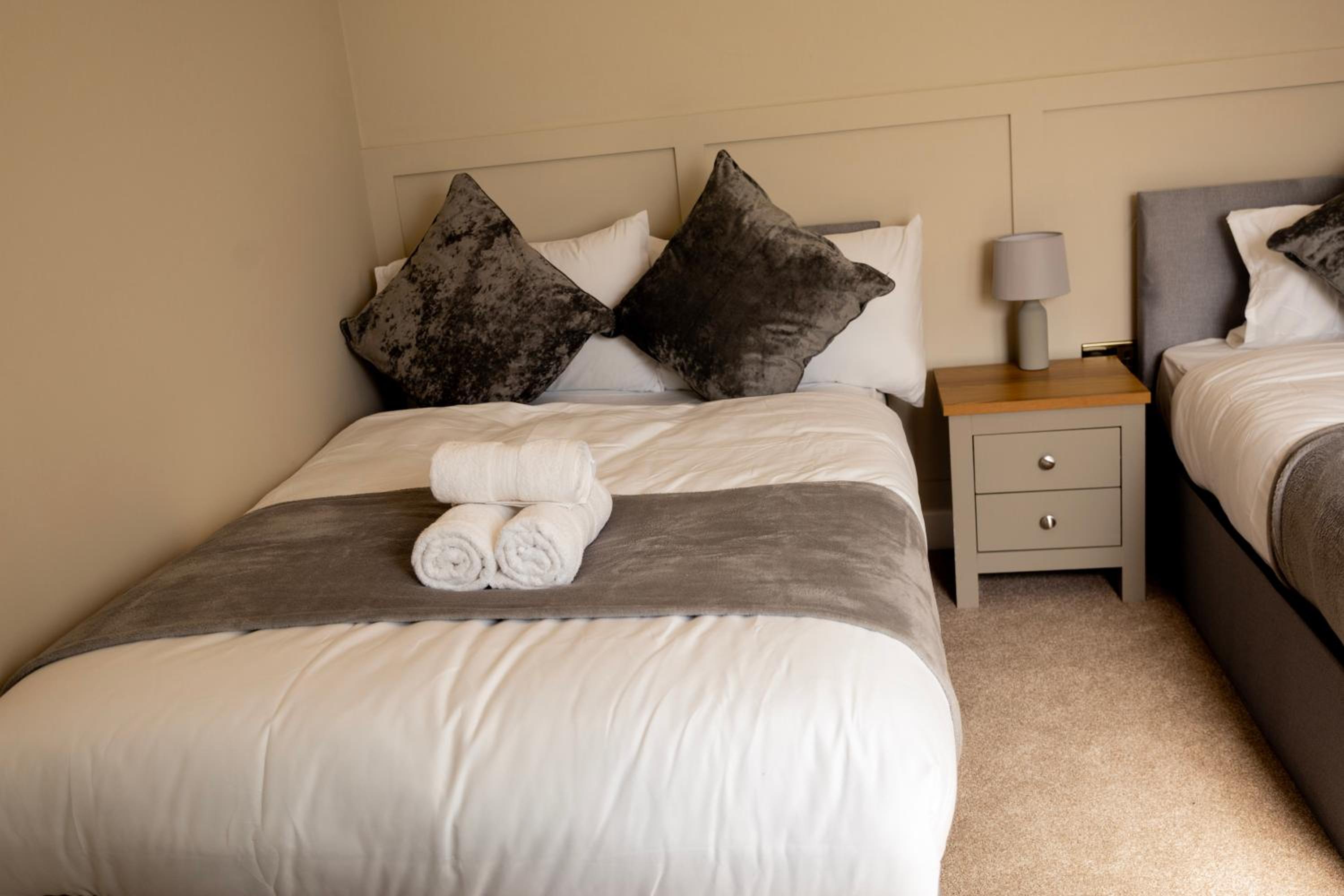 Fresh & Modern Studio Sleeps 3