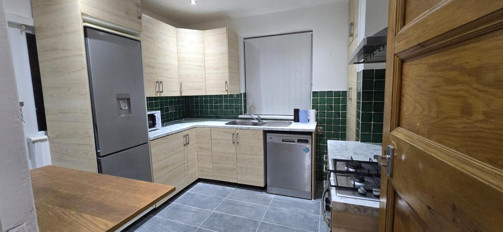 2 Bedroom Flat with Garden