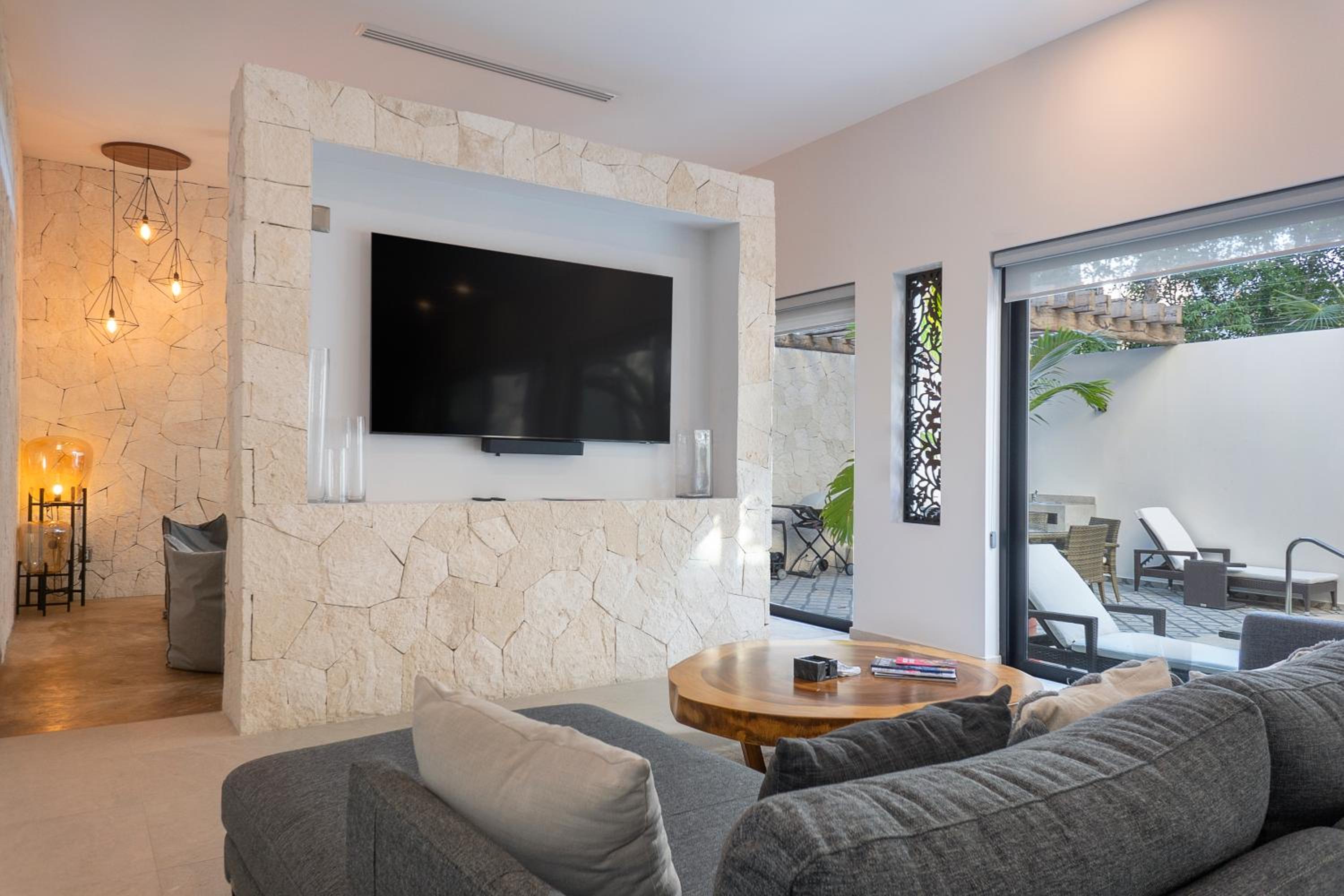 Aesthetic luxury villa in prestige zone Aldea Zama