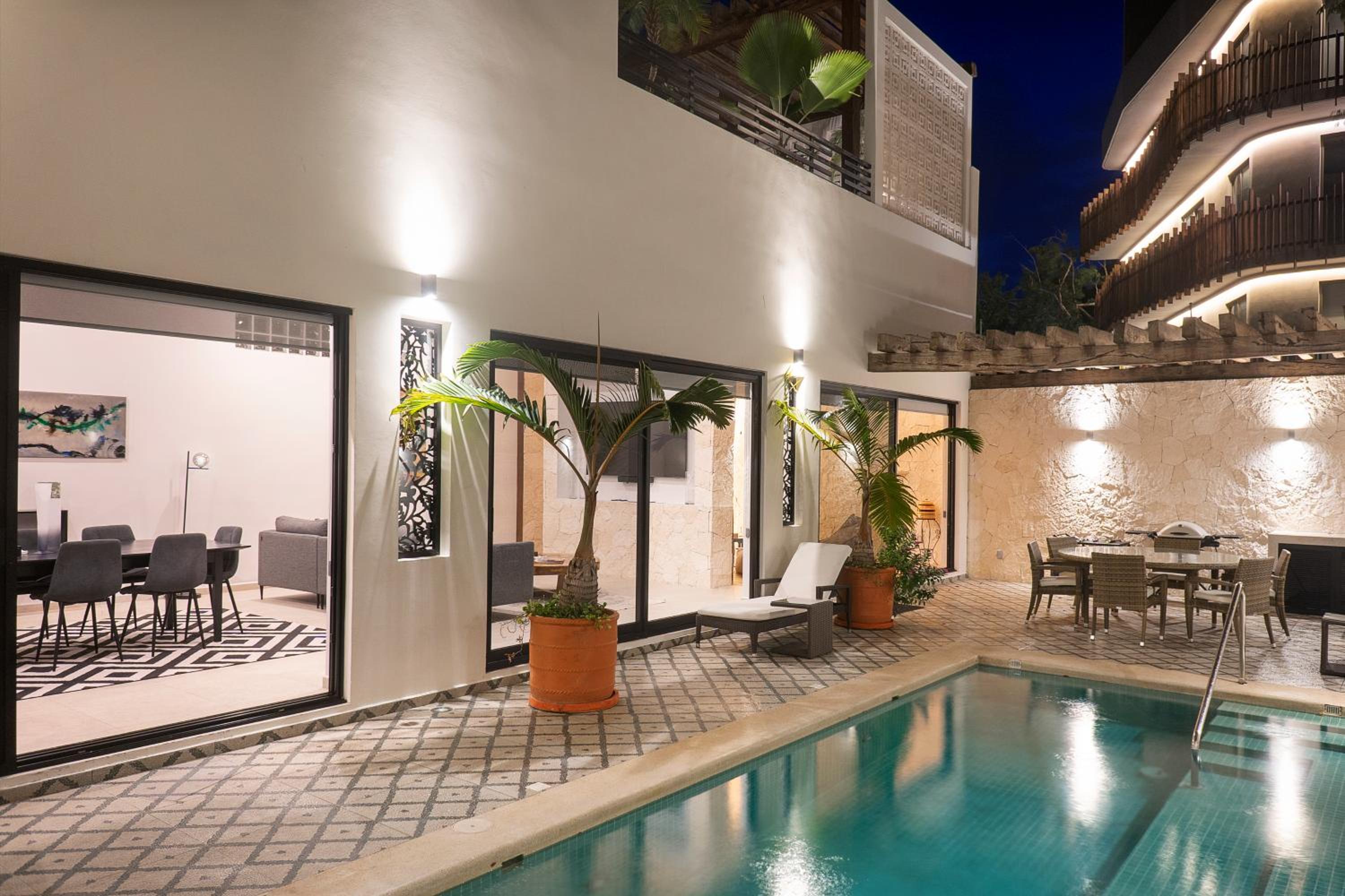 Aesthetic luxury villa in prestige zone Aldea Zama